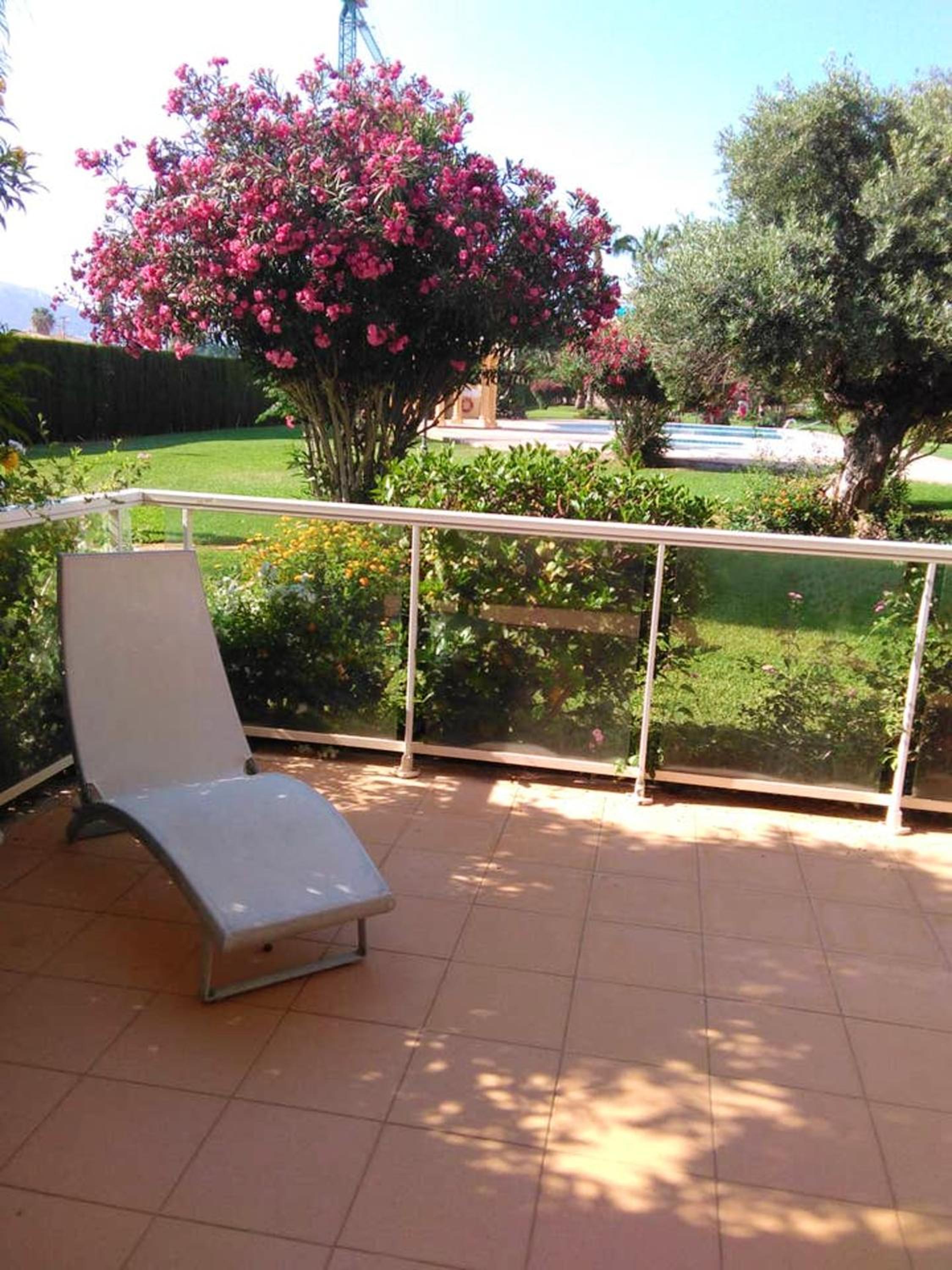 Modern apartment in Denia with shared pool view 5