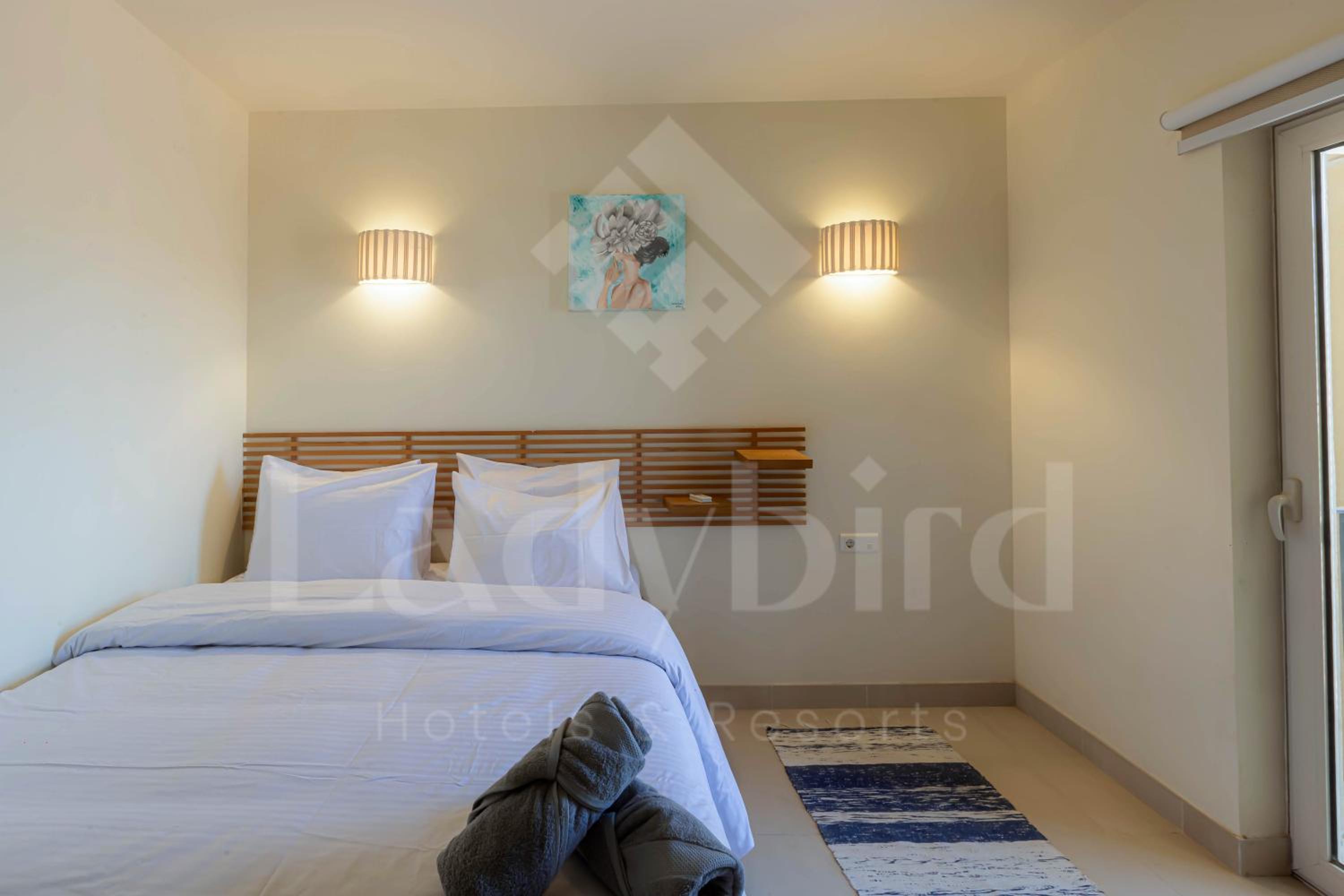 Ladybird - Veranda Beach House