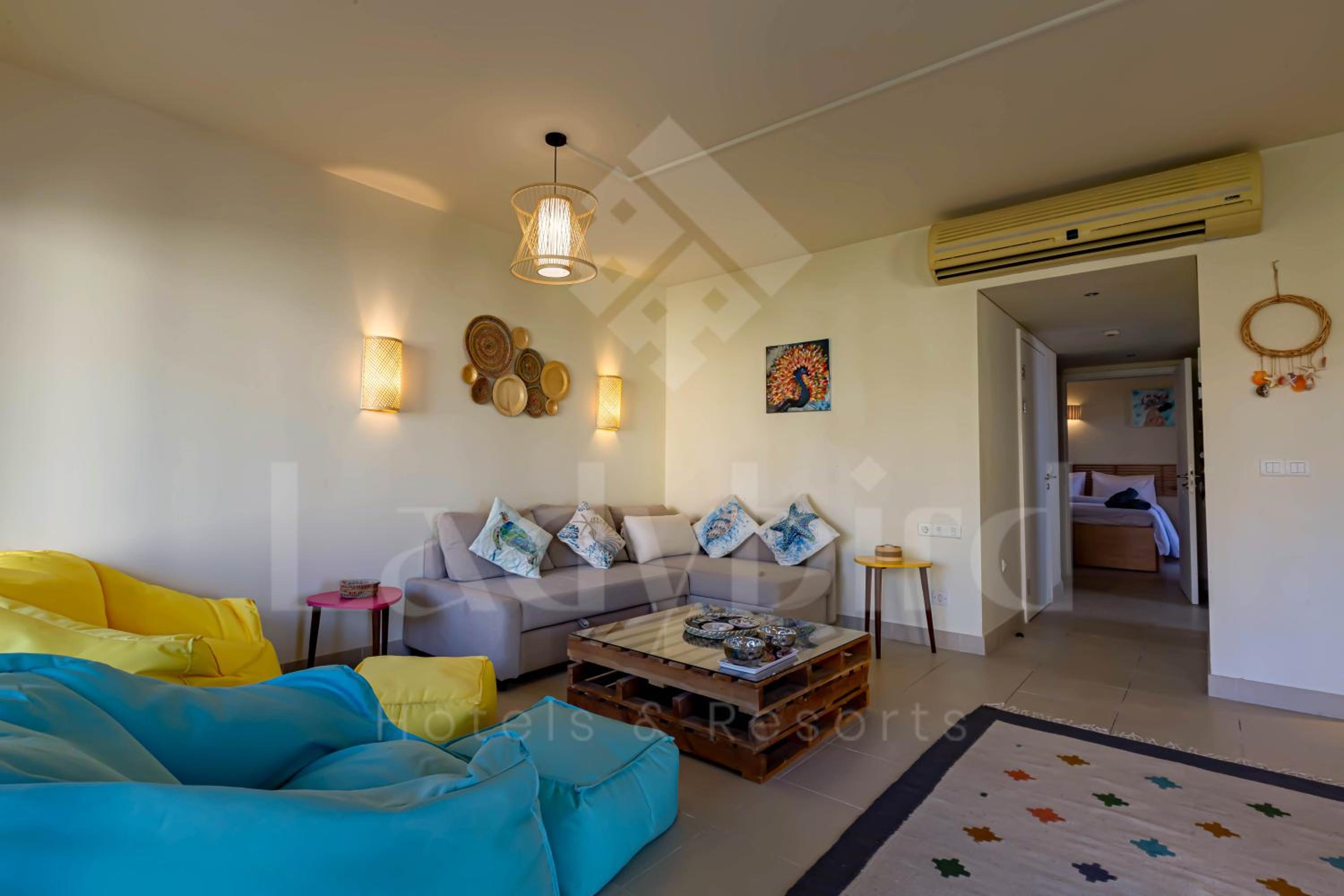 Ladybird - Veranda Beach House