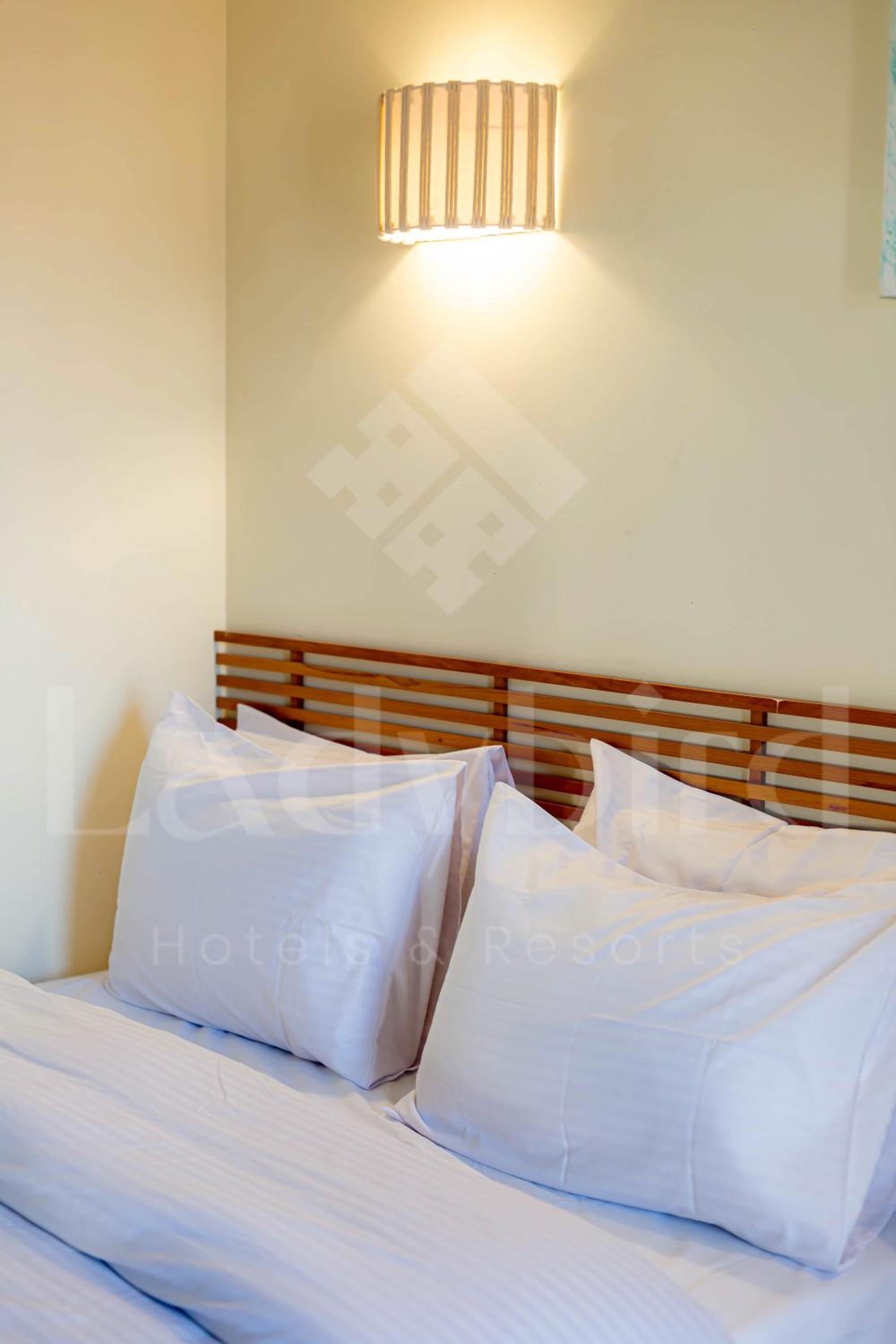 Ladybird - Veranda Beach House