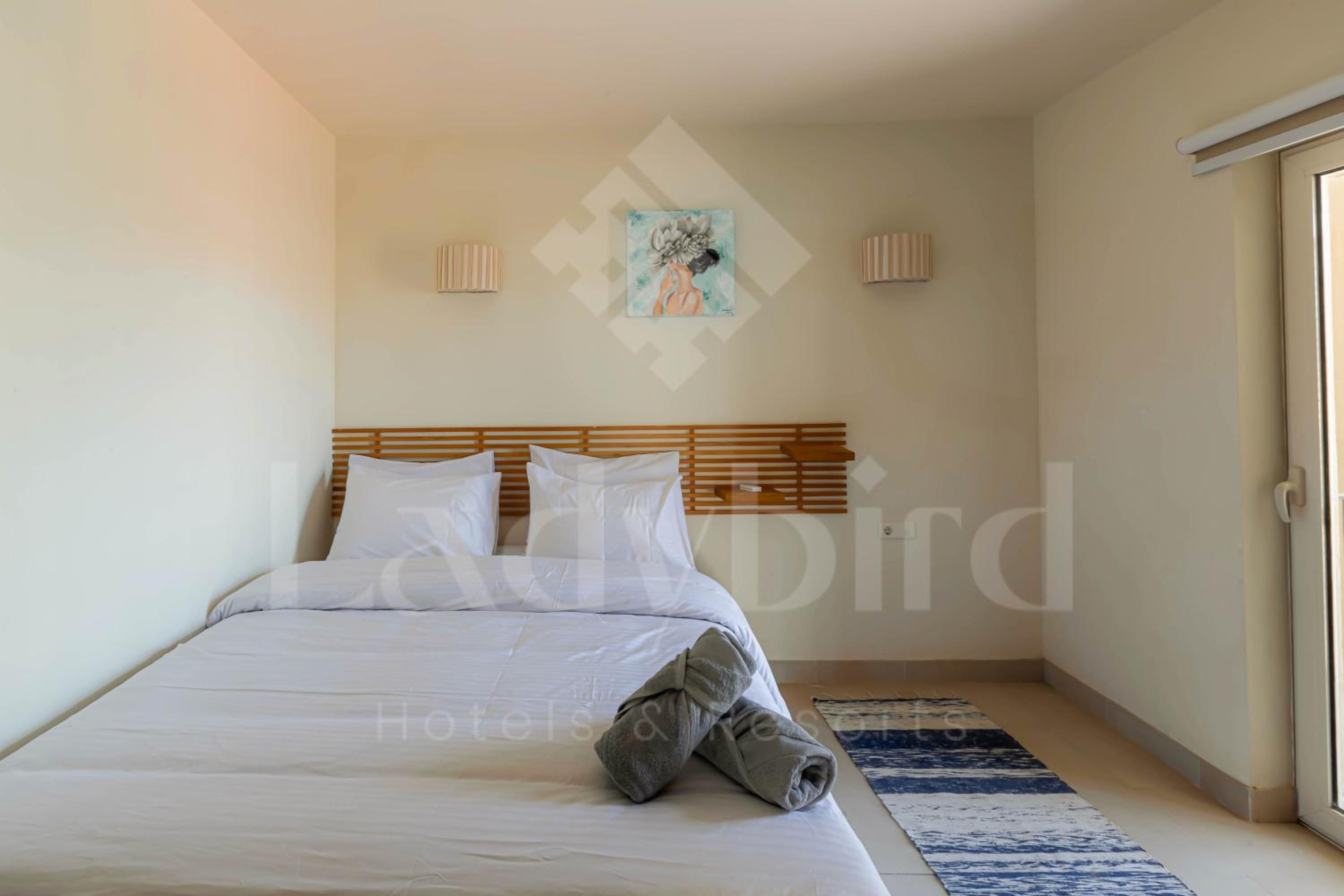 Ladybird - Veranda Beach House