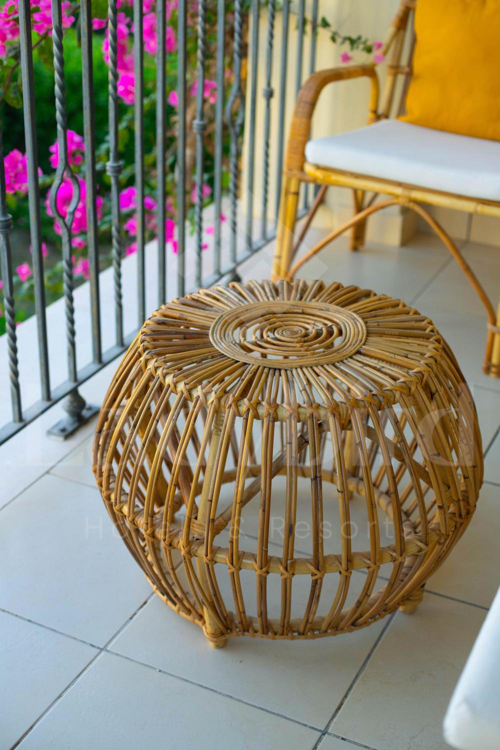 Ladybird - Veranda Beach House