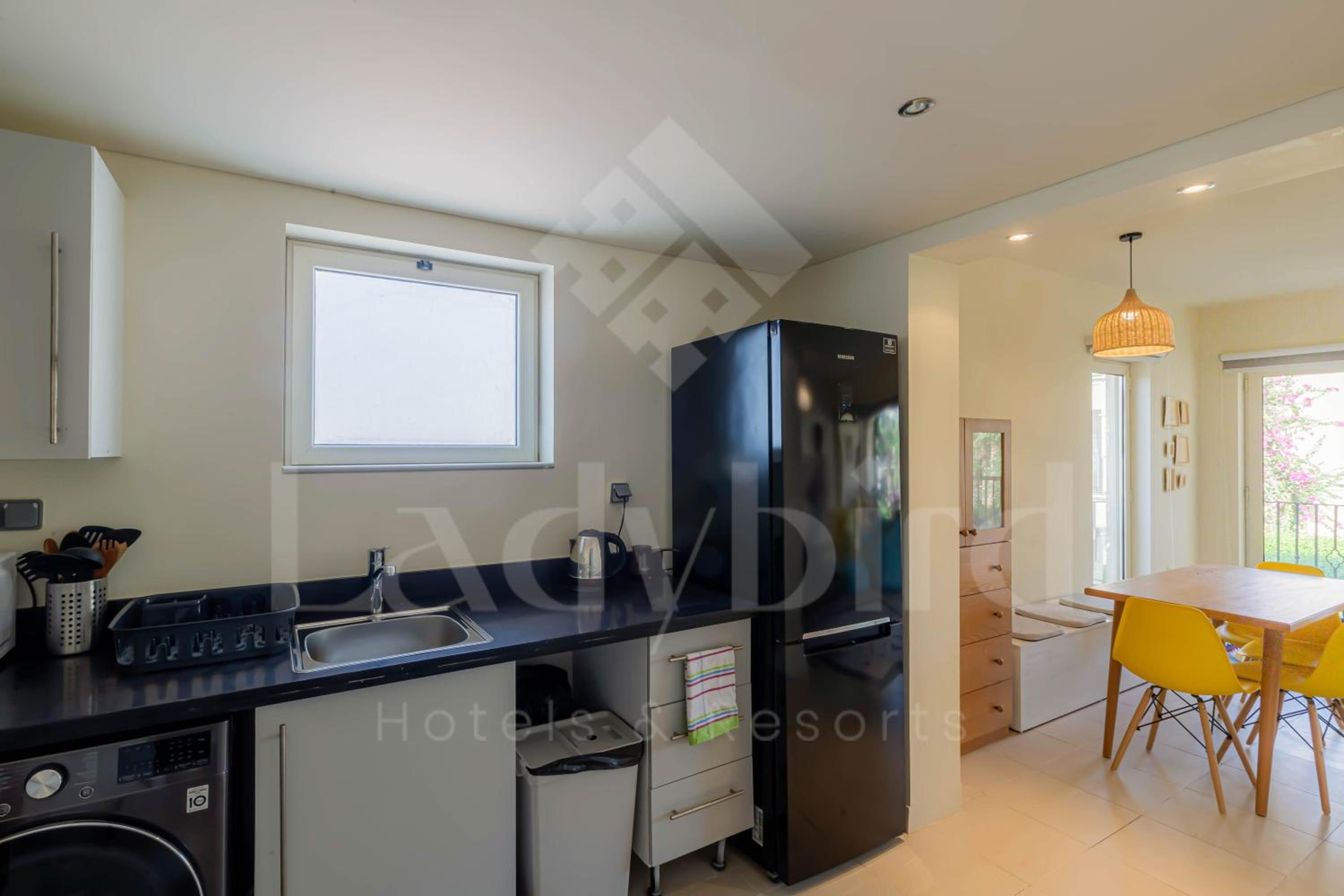 Ladybird - Veranda Beach House
