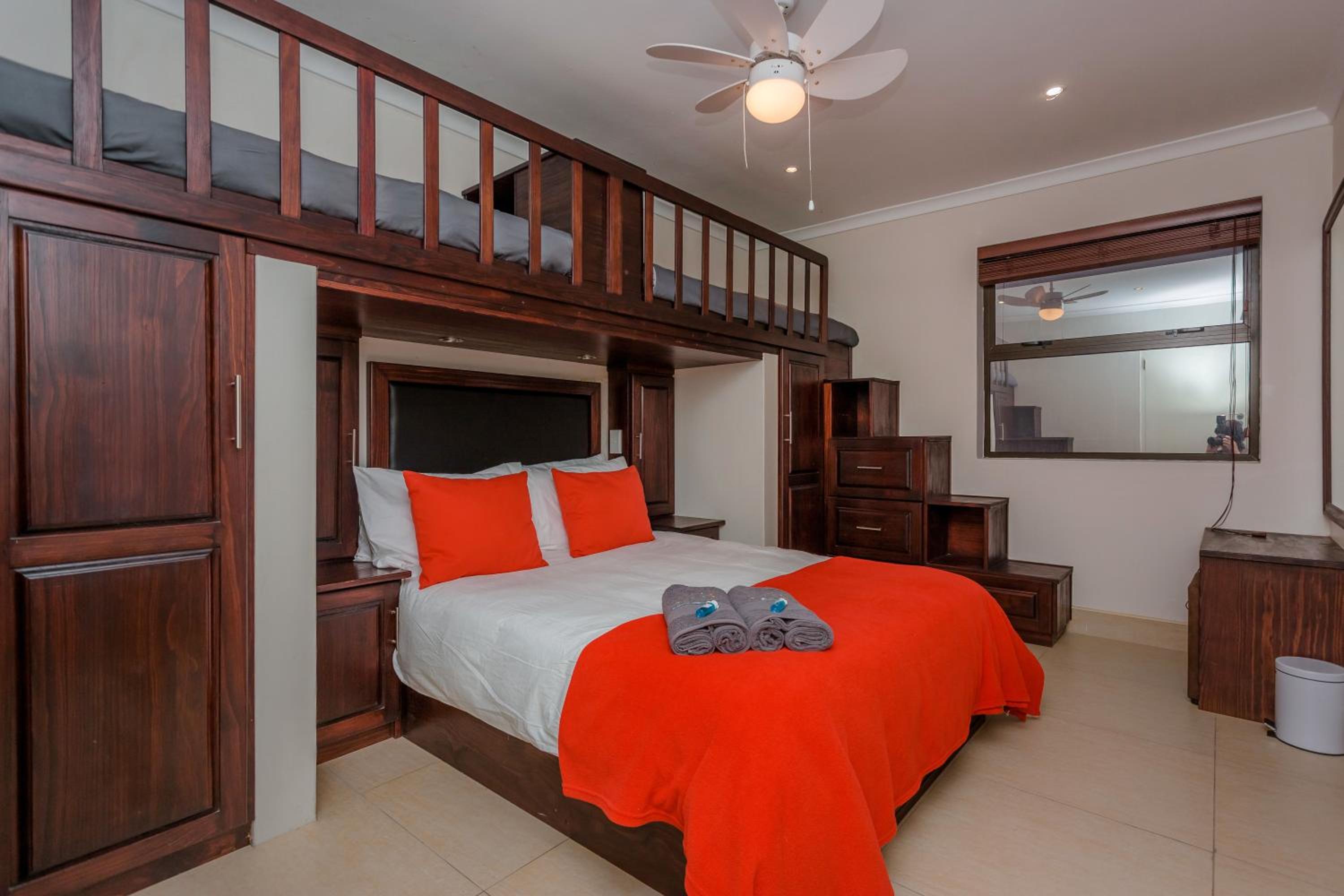 Copina Holiday Flat view 4