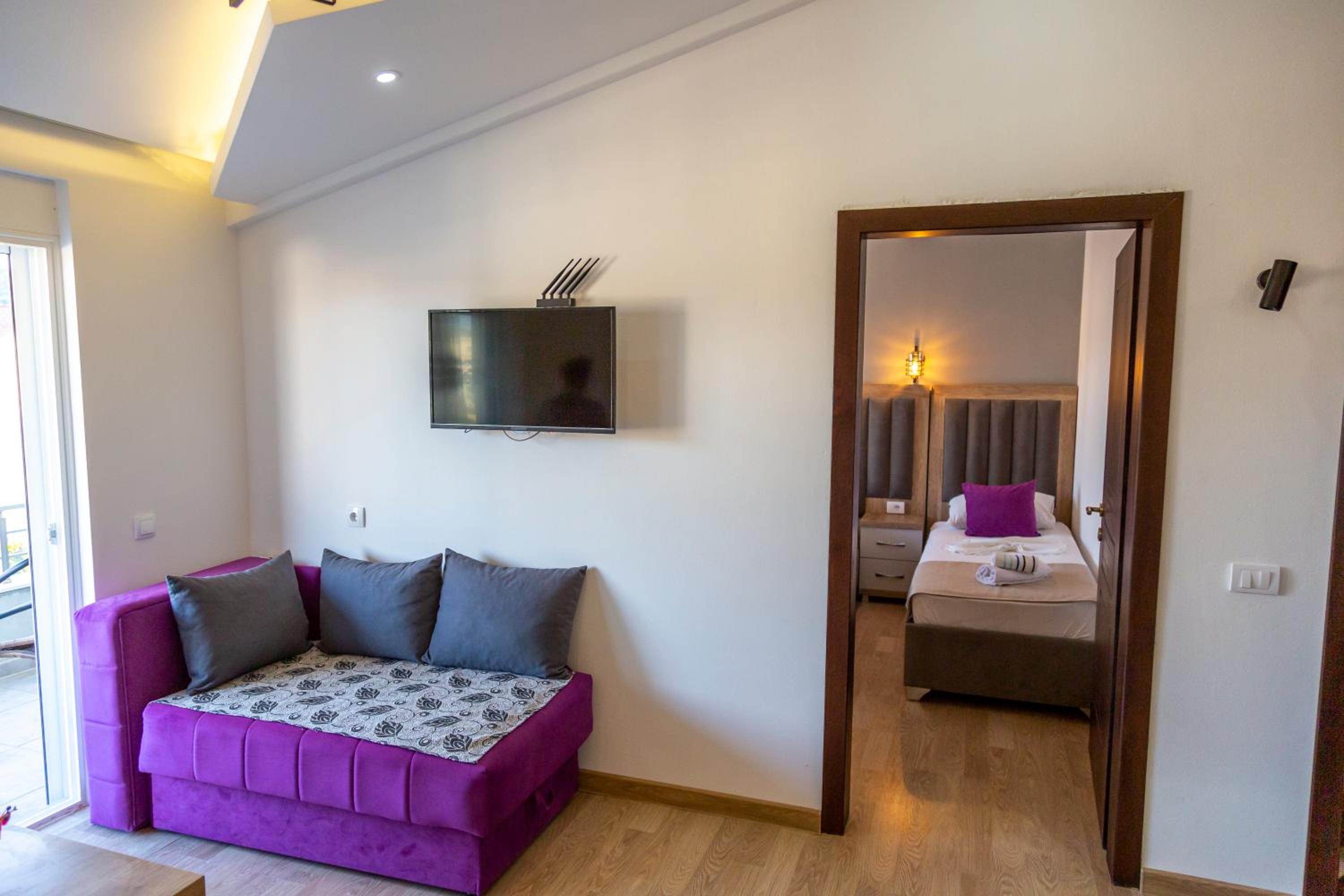 Kenzy Apartments
