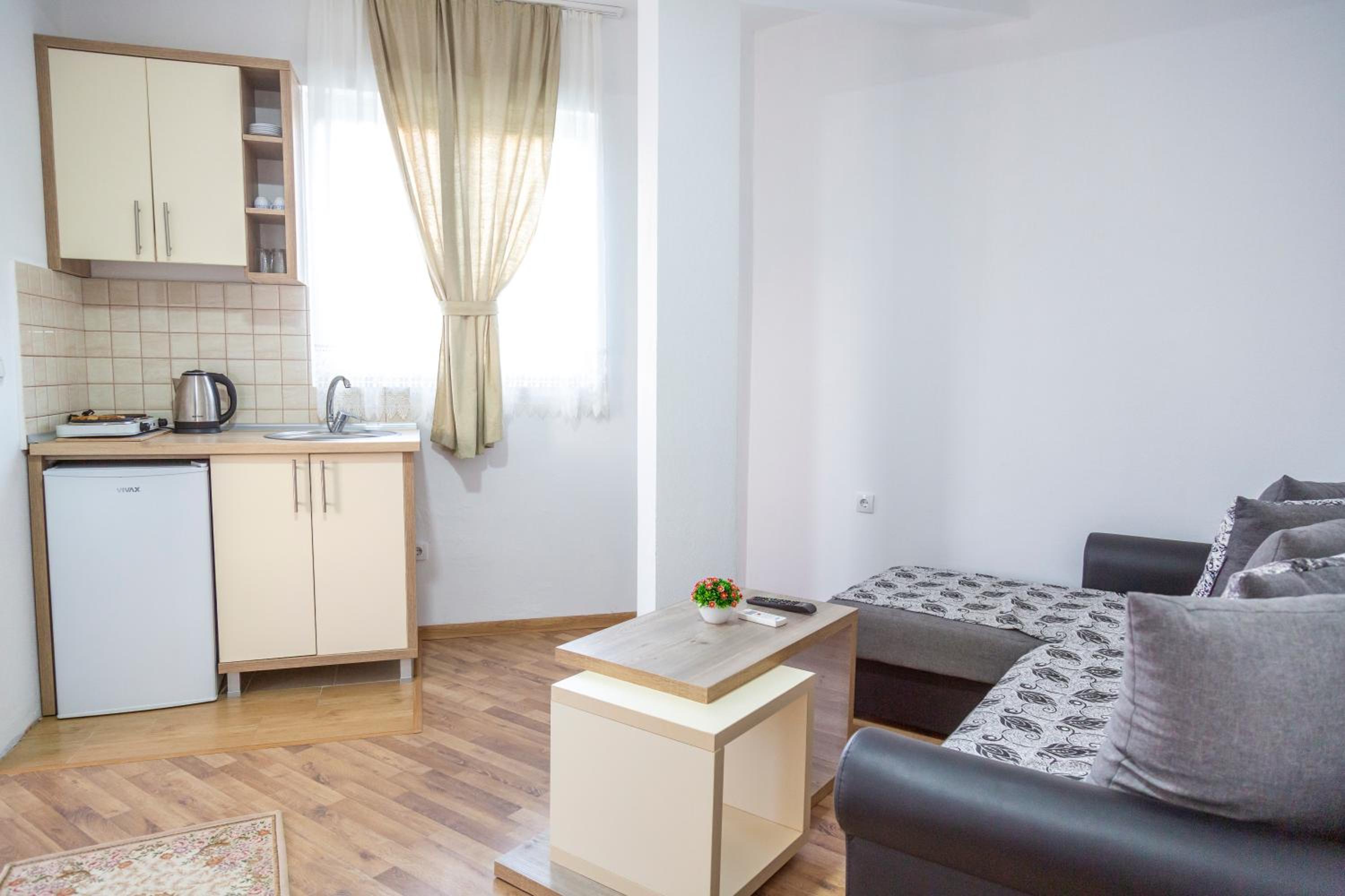 Kenzy Apartments