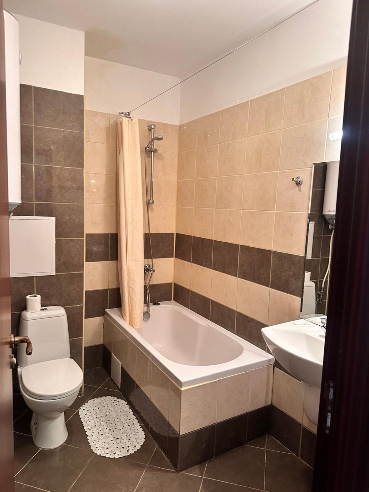 Spacious Two bedroom apartment in Flora Residence Tulip 12