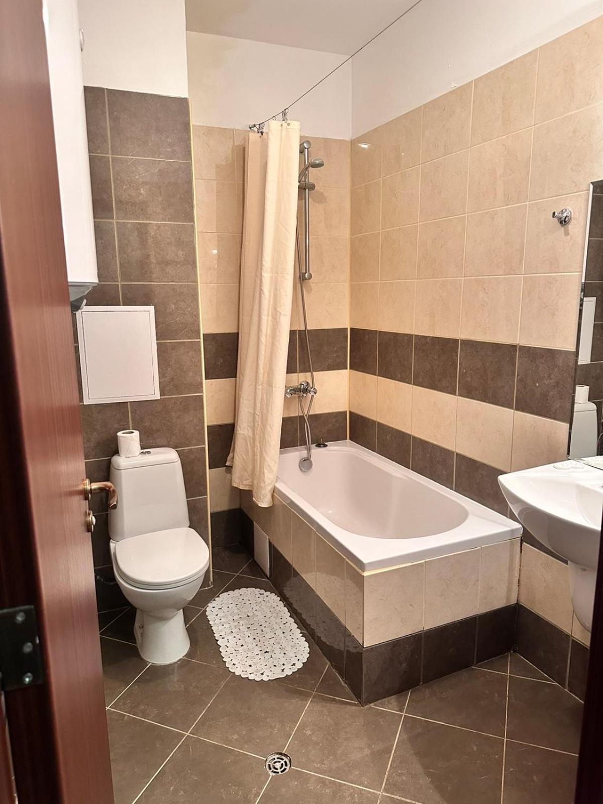 Spacious Two bedroom apartment in Flora Residence Tulip 12