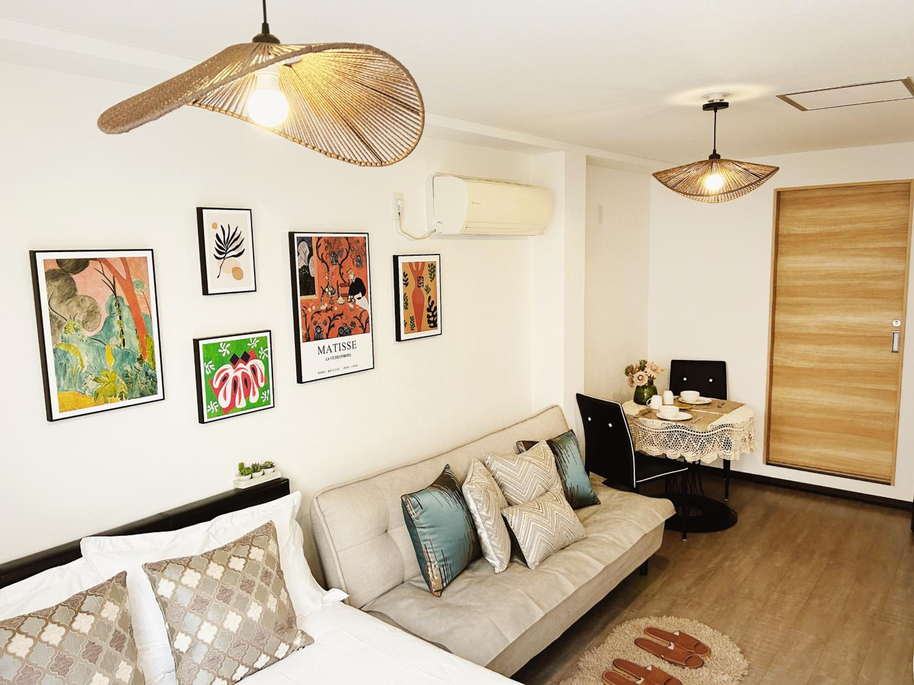 Tokyo Louis House in Ueno area close to JR Yamanote Line & Metro Ginza Line walk to Ueno Park and Ameyoko