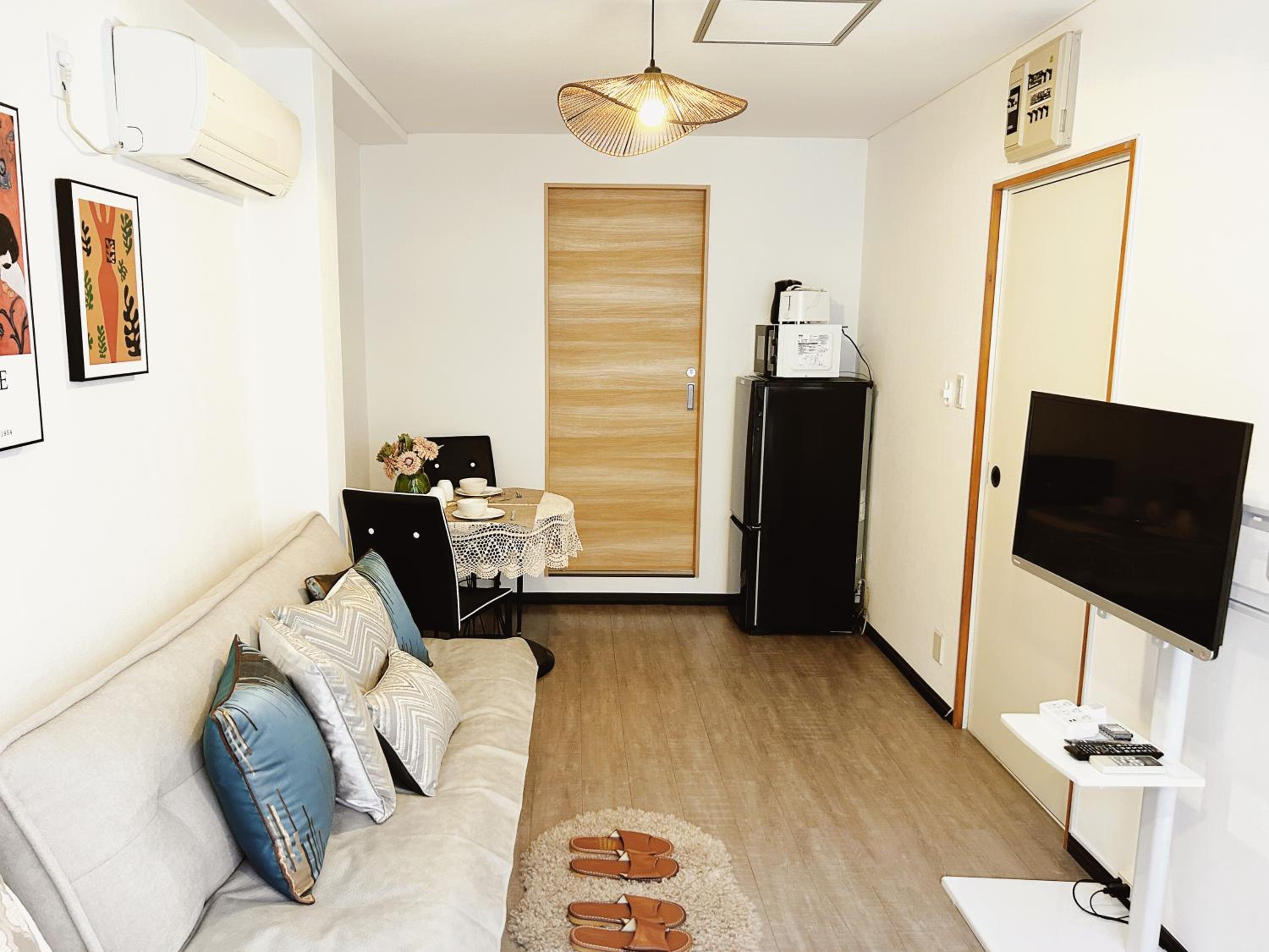 Tokyo Louis House in Ueno area close to JR Yamanote Line & Metro Ginza Line walk to Ueno Park and Ameyoko