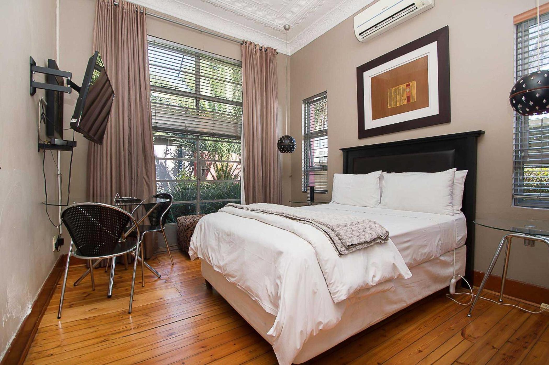 Saffron Guest House