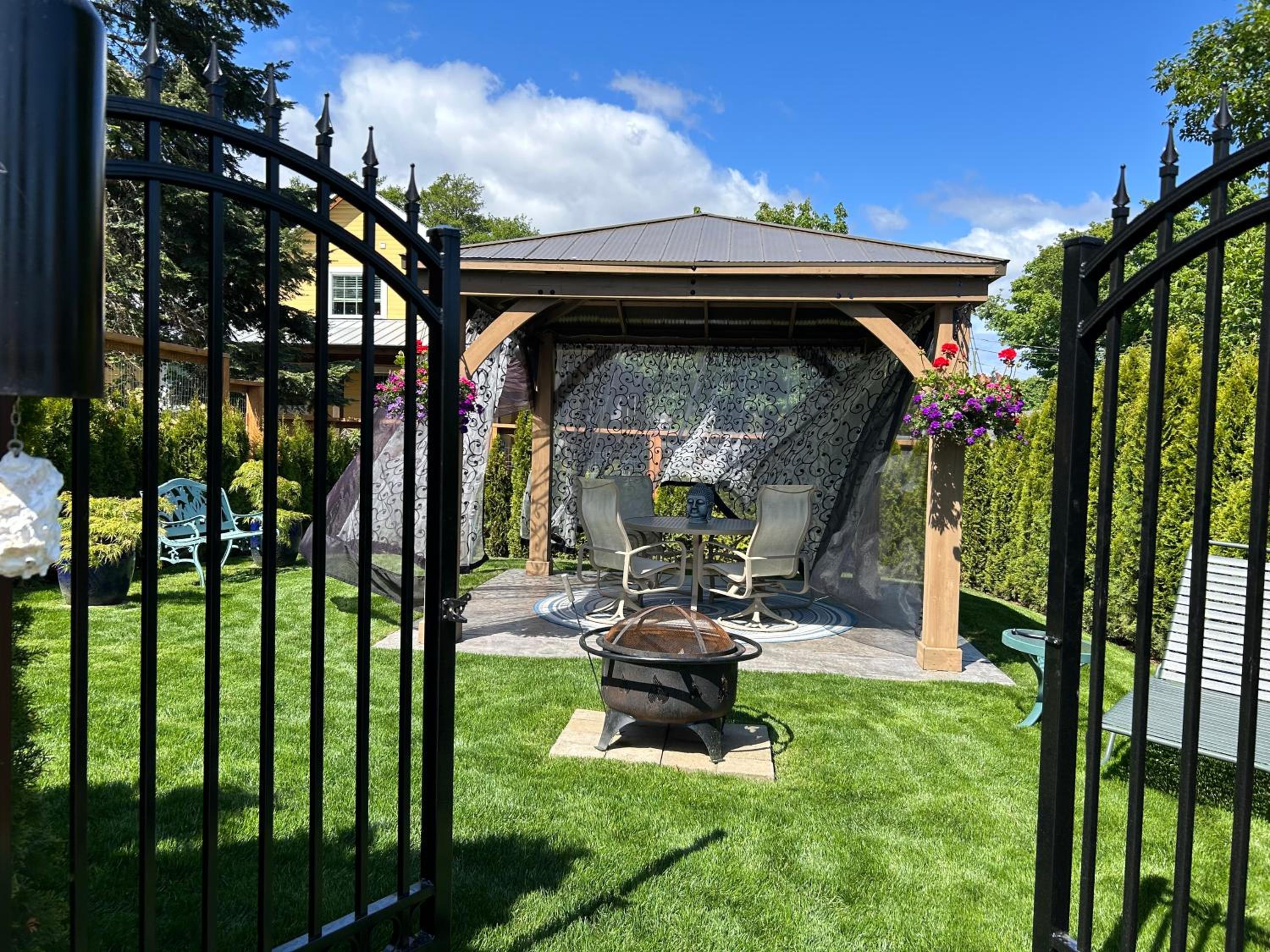 Sooke Vacations - Seagull Studio Vacation Suite - Property Image 4