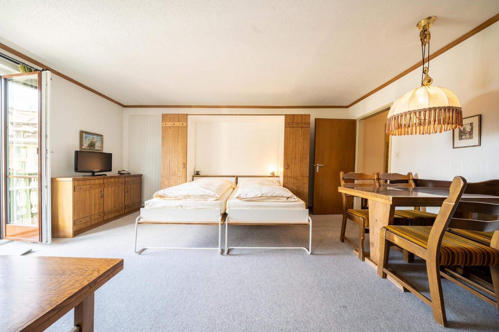 6404 Geraeumige 2,5 Maisonette-Wohnung im Dachgeschoss mit Balkon und Blick auf den Inn