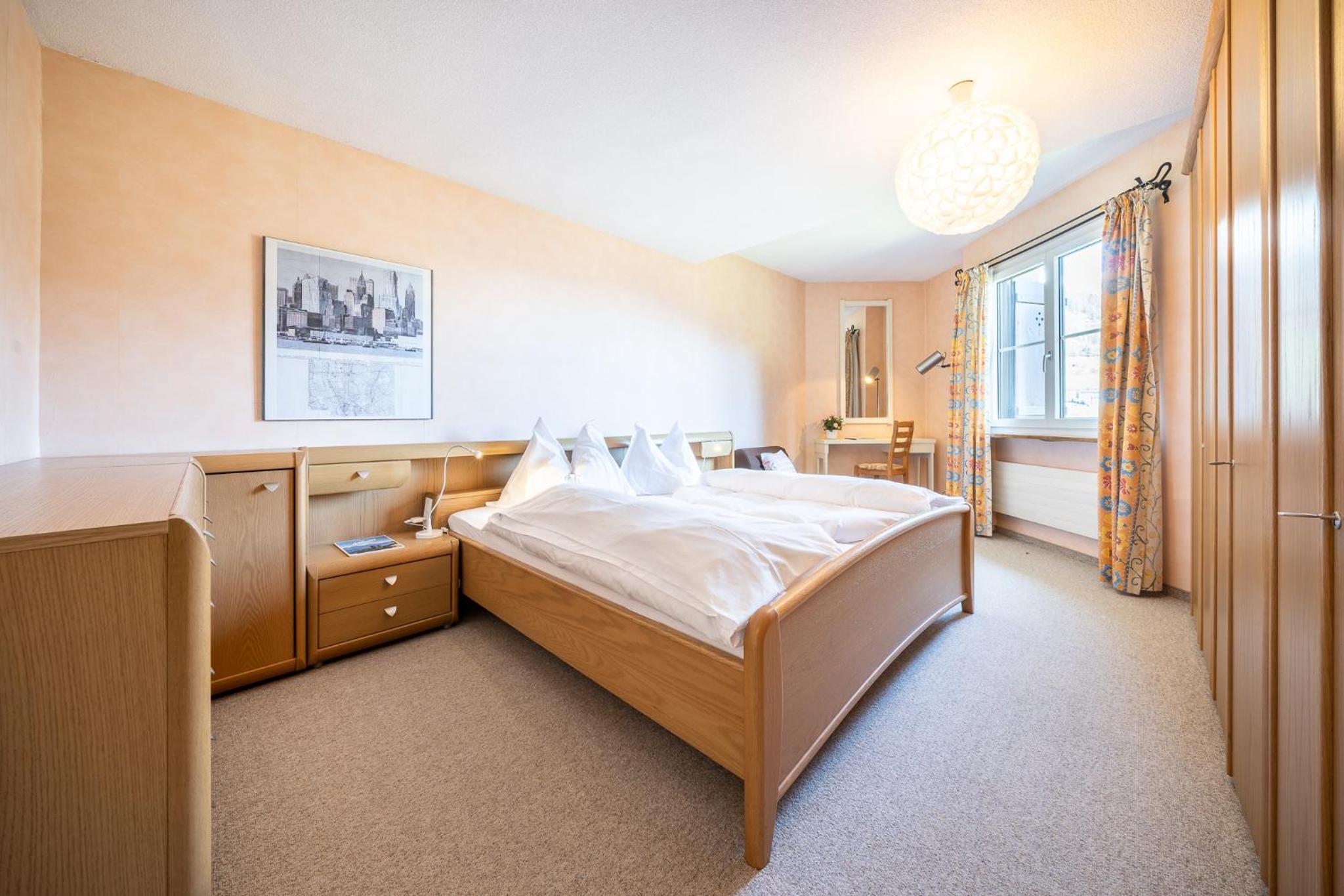 7004 Gemuetlich eingerichtete Wohnung mit wunderschoen bewachsener Terrasse