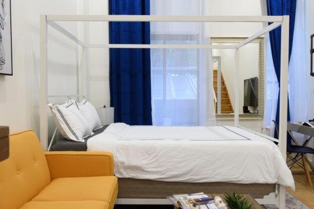 75-A New stylish Loft 1BR W D Prime Upper east