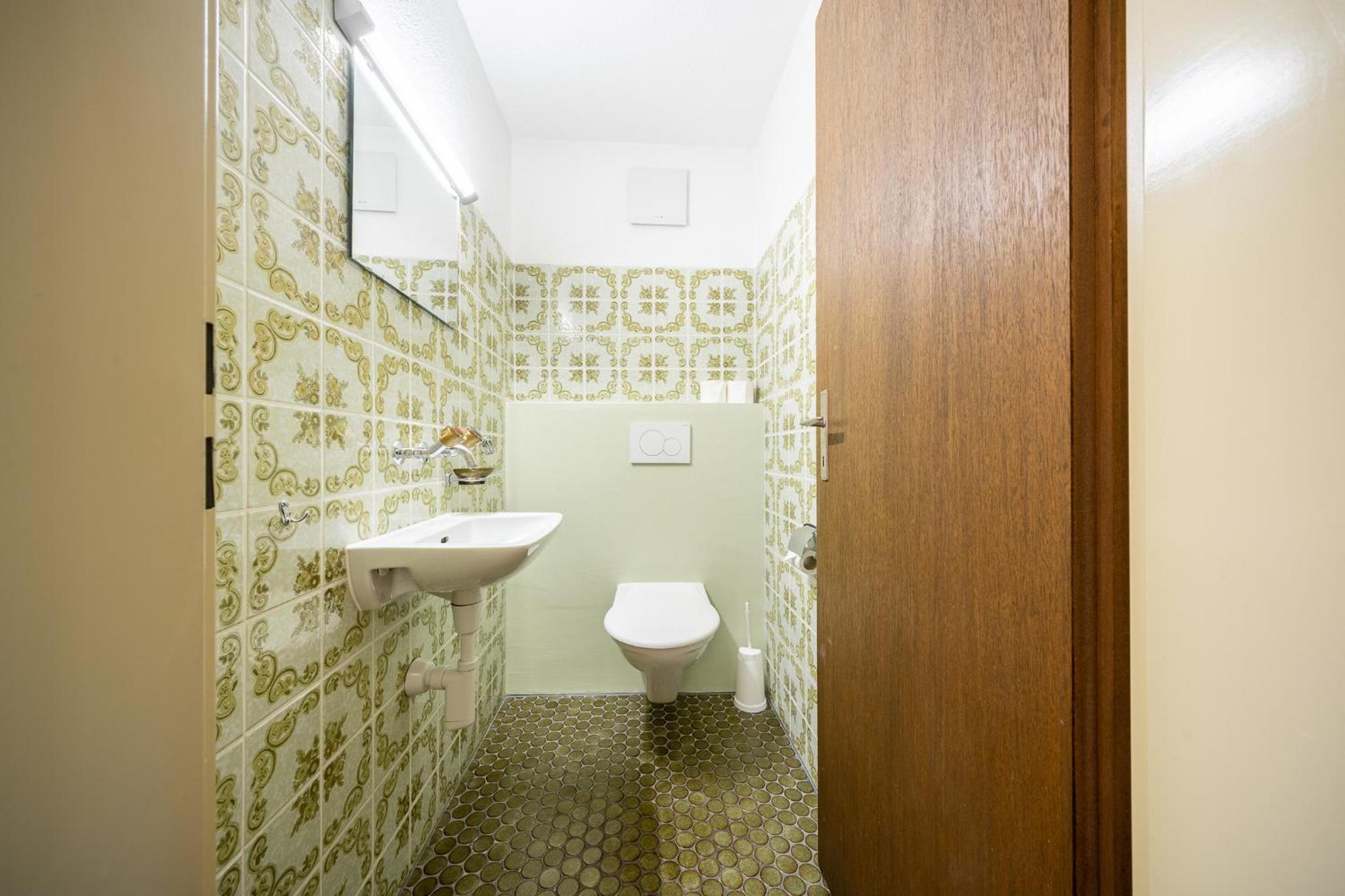 9302 Zweckmaessig eingerichtete 3,5 Zimmer Wohnung mit ueberdachtem Suedwestbalkon