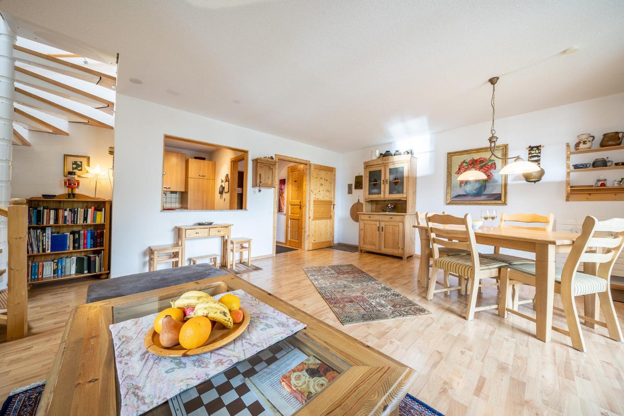 9404 Renovierte Maisonettewohnung im modernen Landhausstil und Balkon mit tollem Ausblick