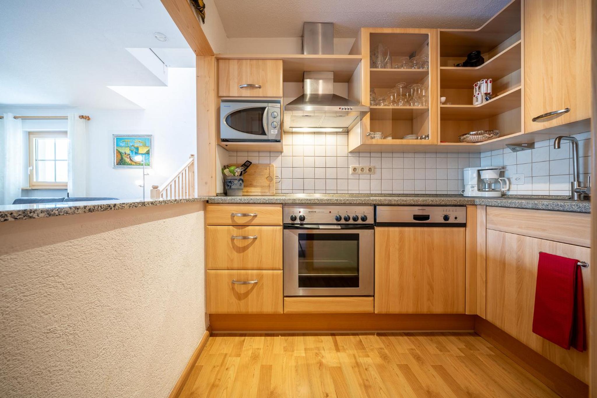 9404 Renovierte Maisonettewohnung im modernen Landhausstil und Balkon mit tollem Ausblick