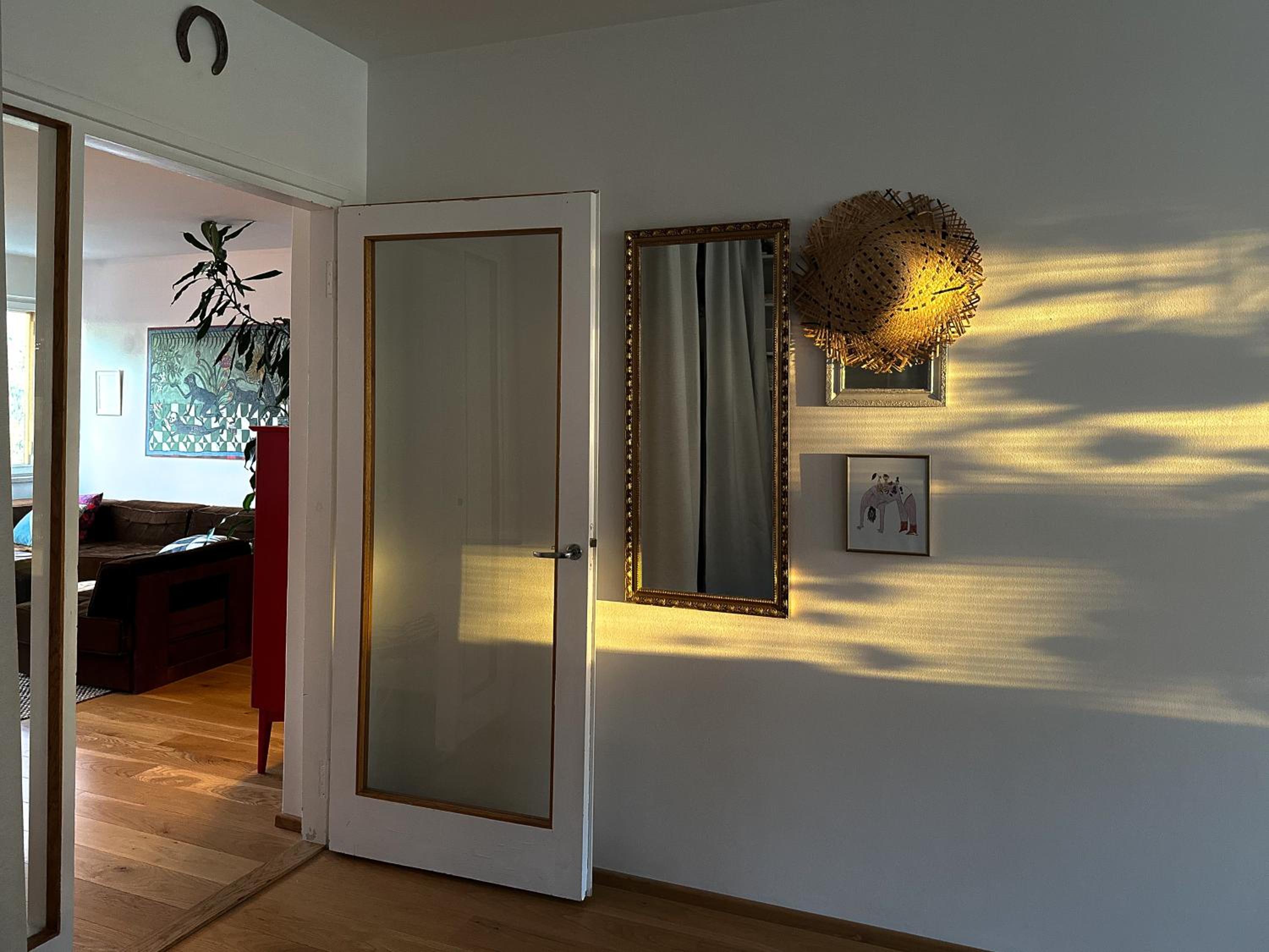 Spacious Top Floor Apartment With Terrace & Remote Working
