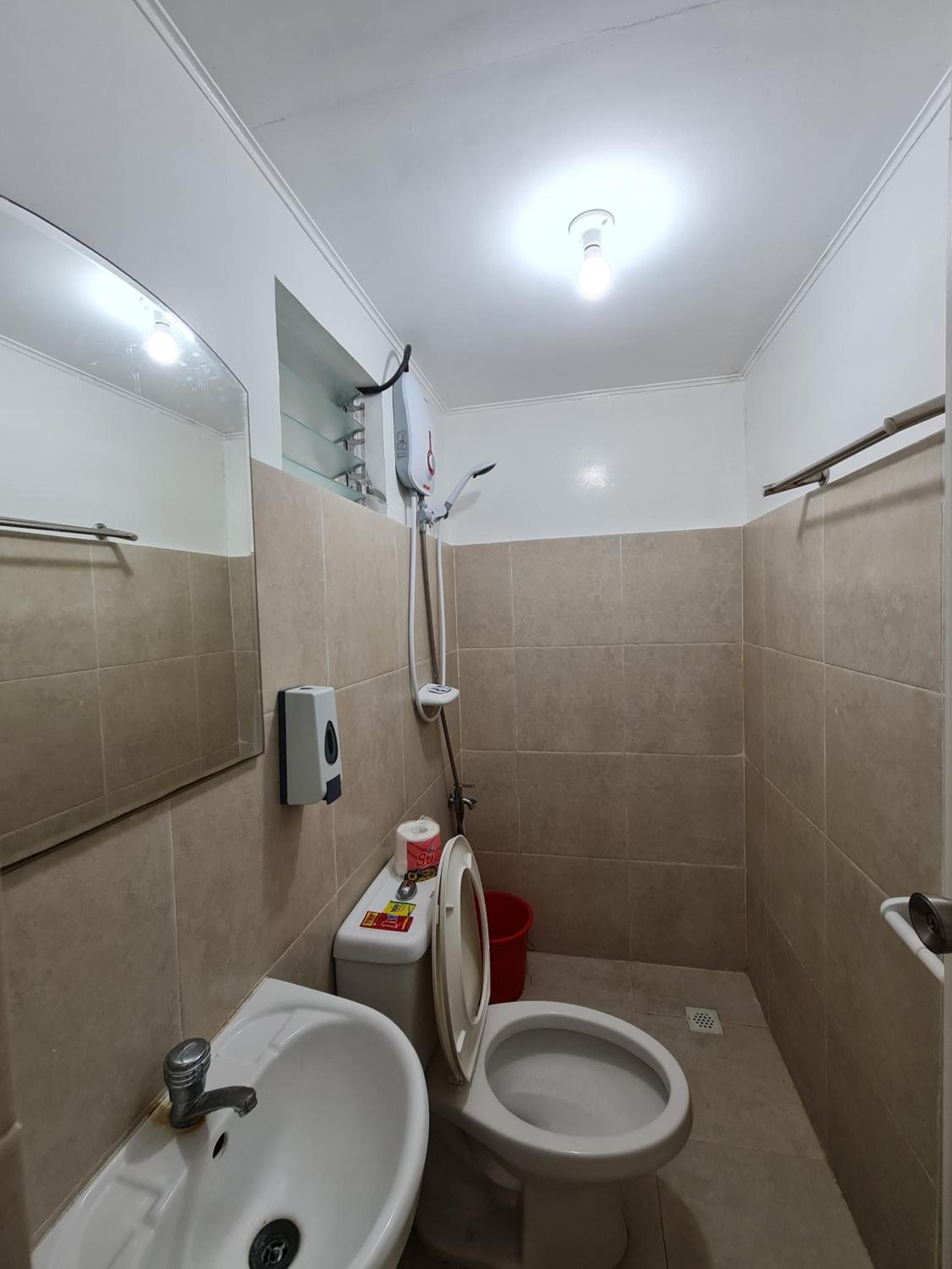 Vacation Transient Guest House Rental Calapan City L43 view 5