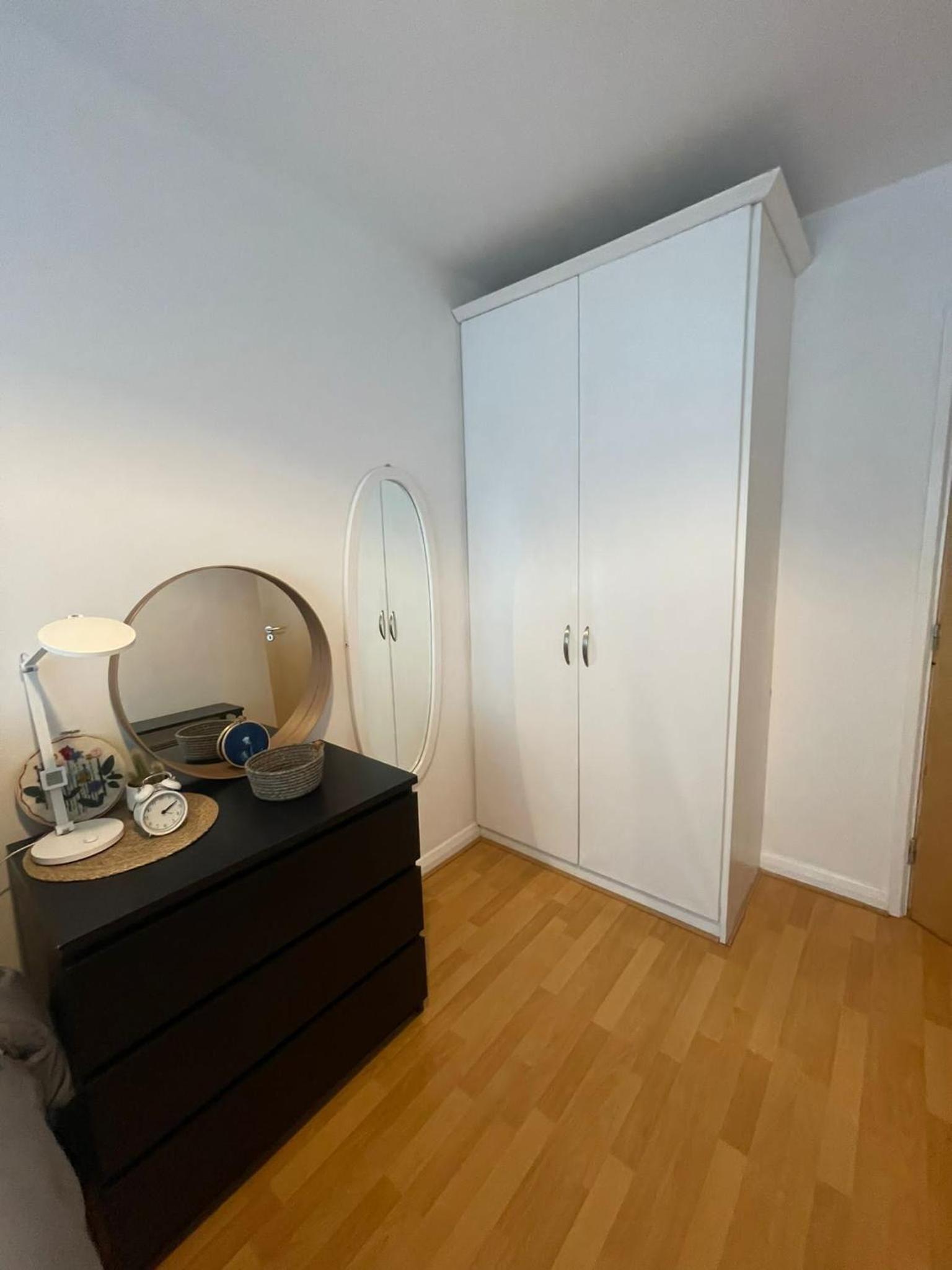 Cosy Modern Apartment in Portobello