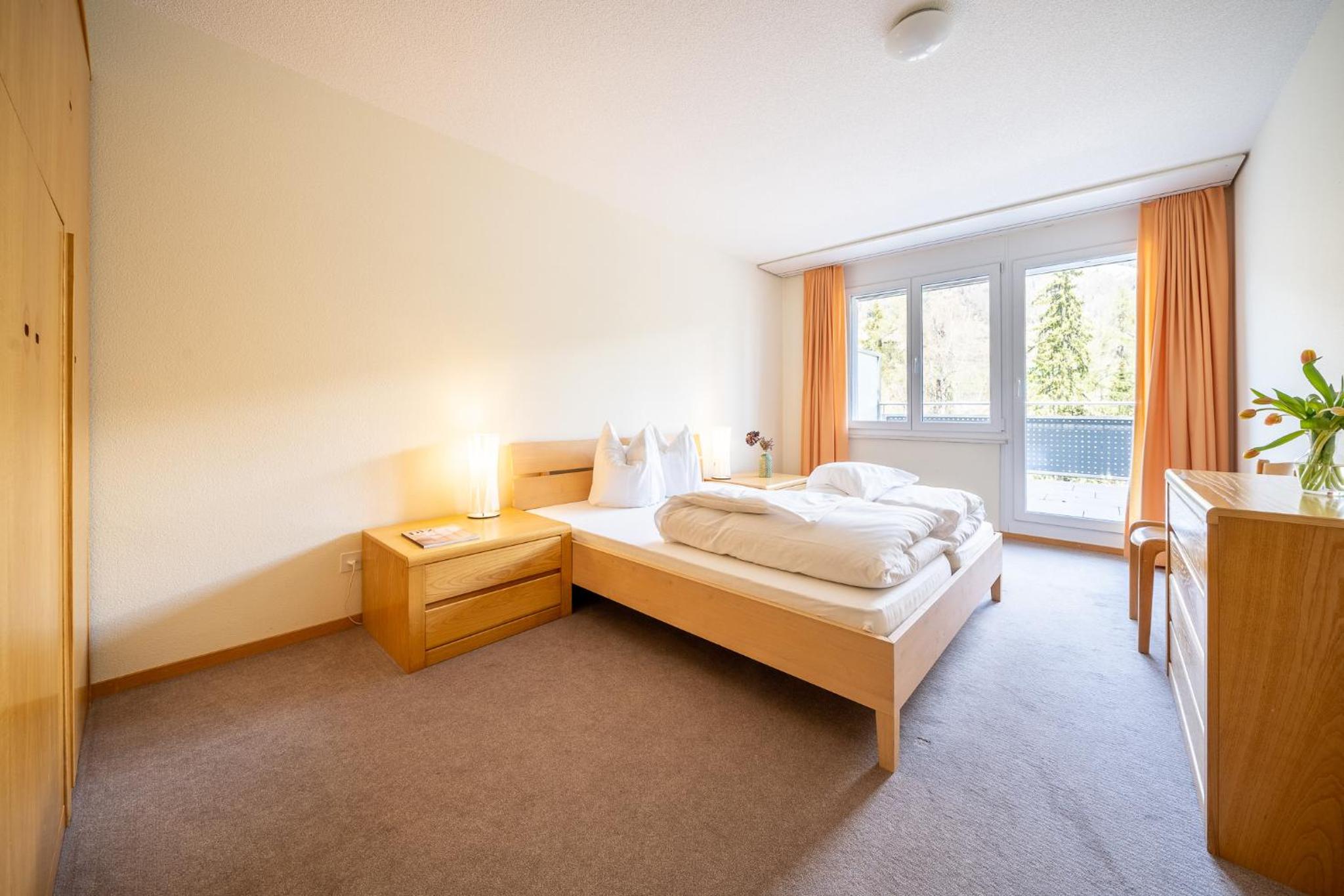 PL 202 Lichtdurchflutete Wohnung mit grossem Balkon Richtung Scuol