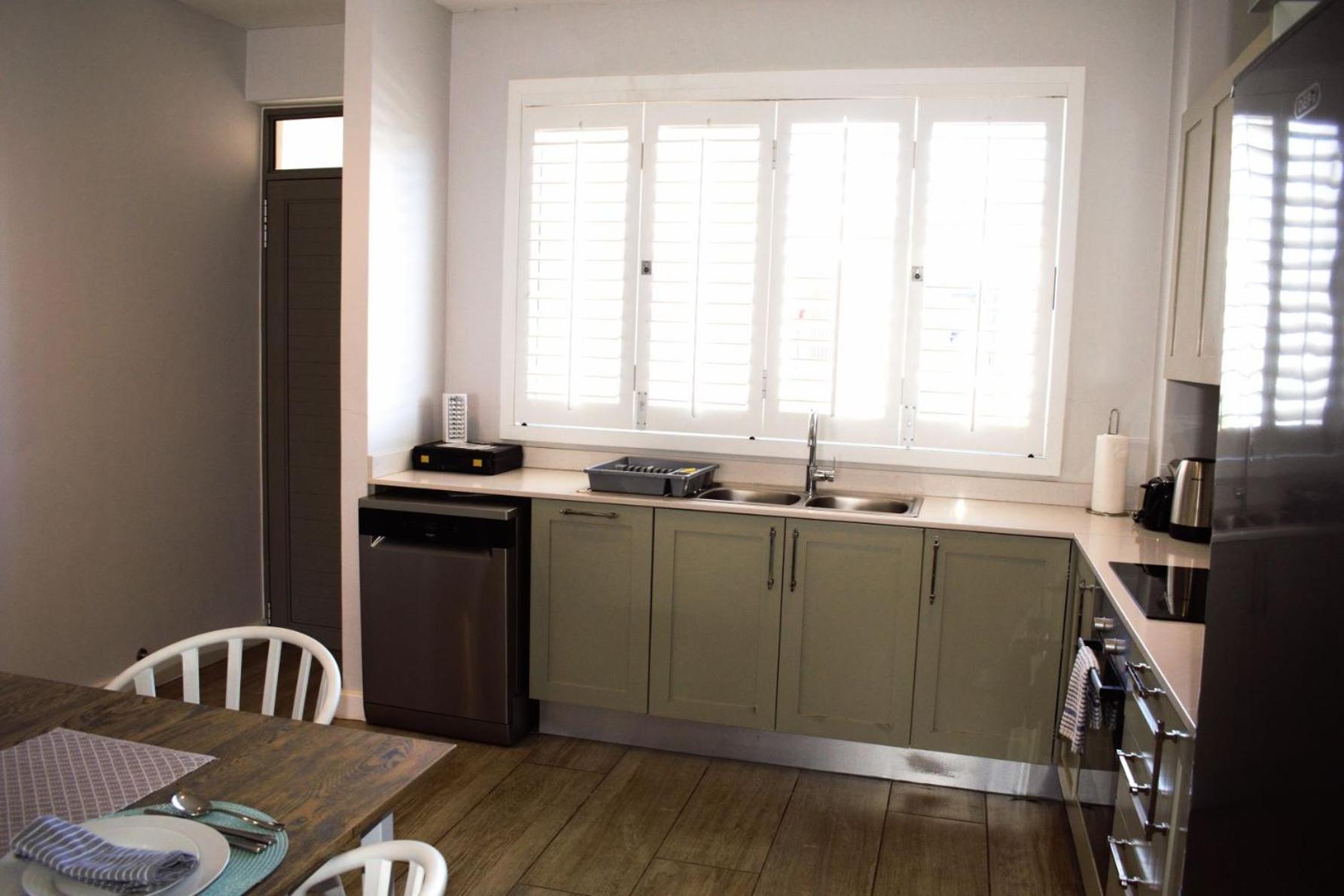 Spacious, Modern & Convenient, photo 16