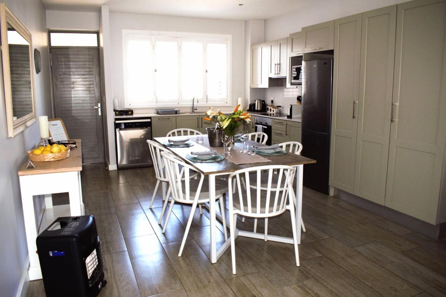 Spacious, Modern & Convenient, photo 37