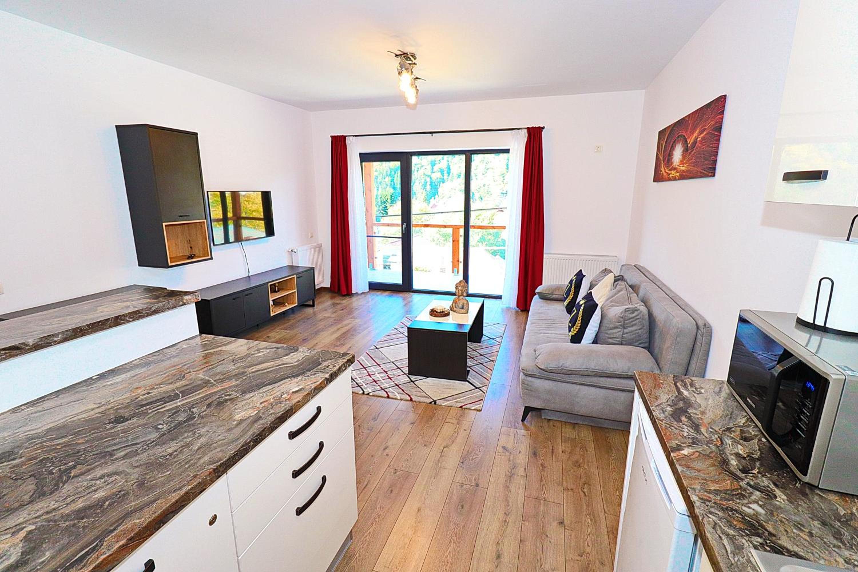 ZEFIR APARTMENTS
