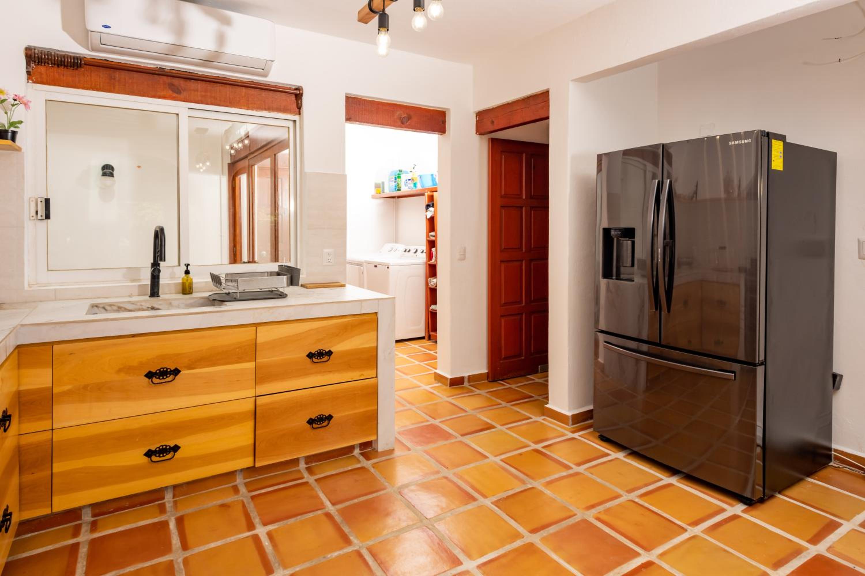 Villa tropically in Hotel Zone