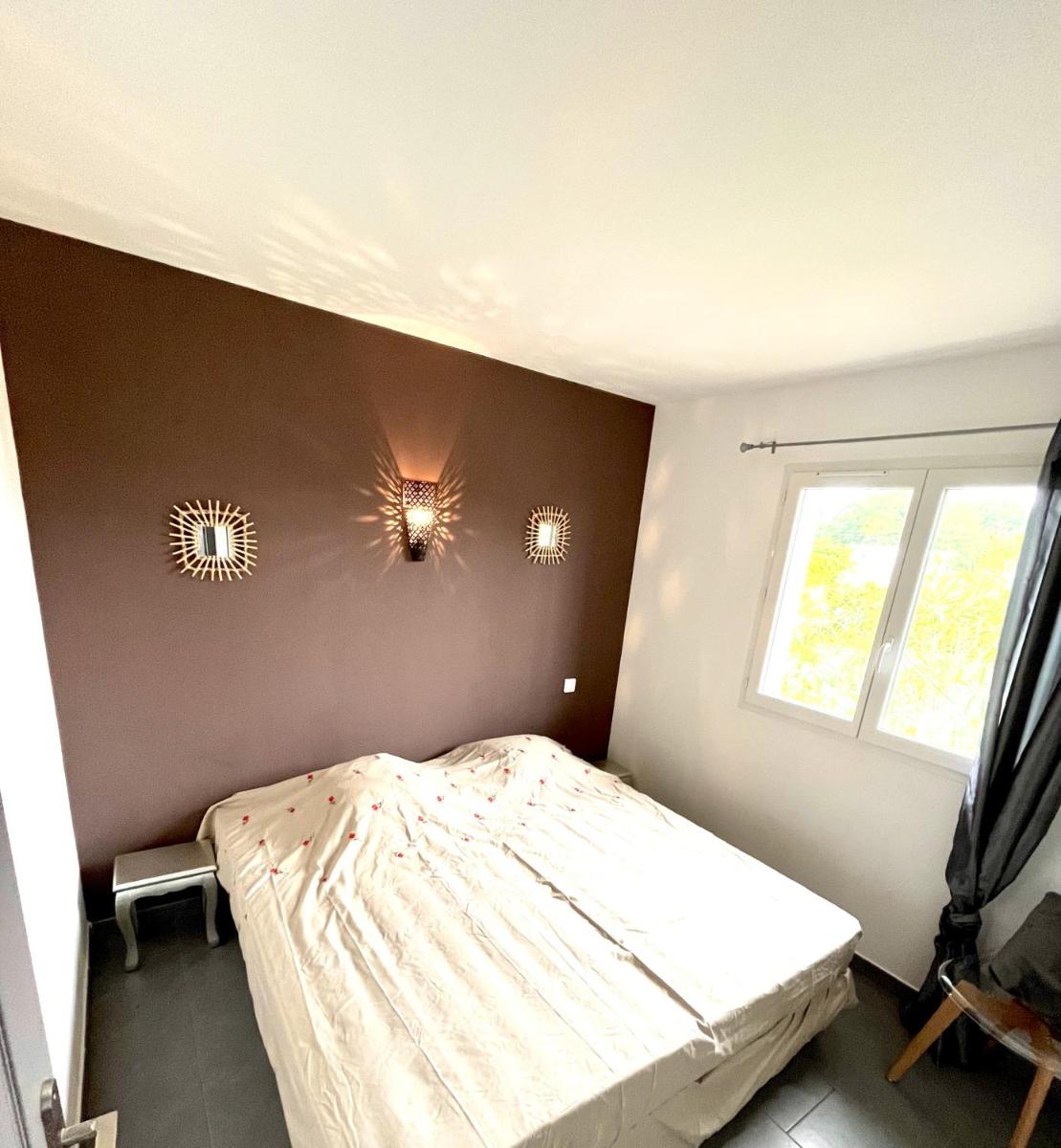 Maison de 2 chambres avec piscine partagee jardin clos et wifi a Ghisonaccia view 4