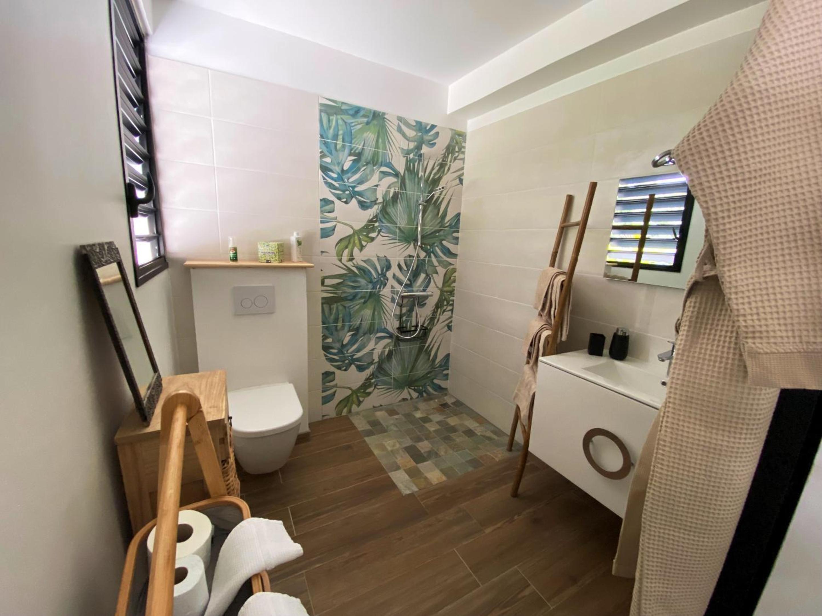 Appartement vue mer avec piscine privée à La Trinité, 98m² view 5