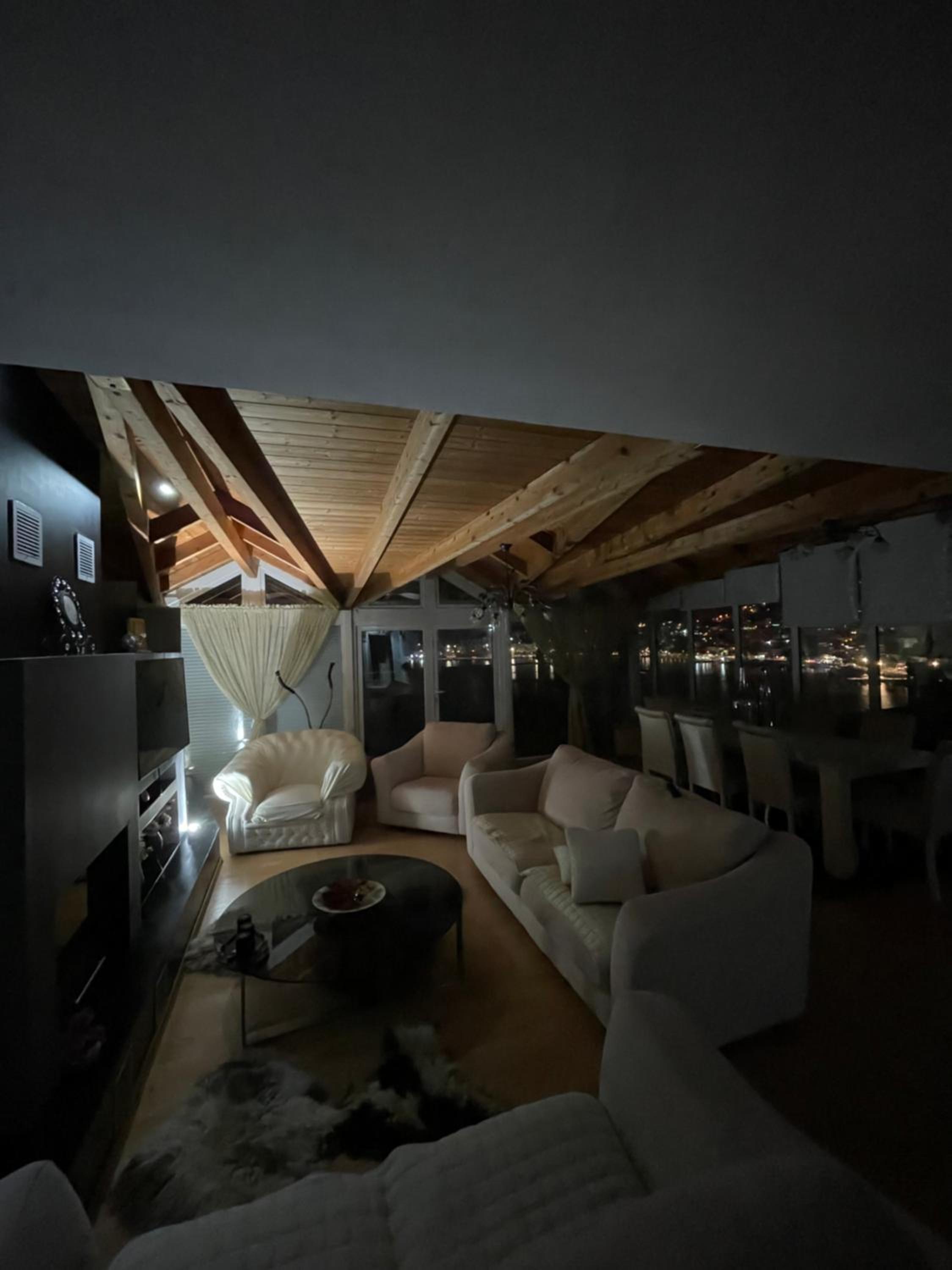 SeaView Golden Penthouse