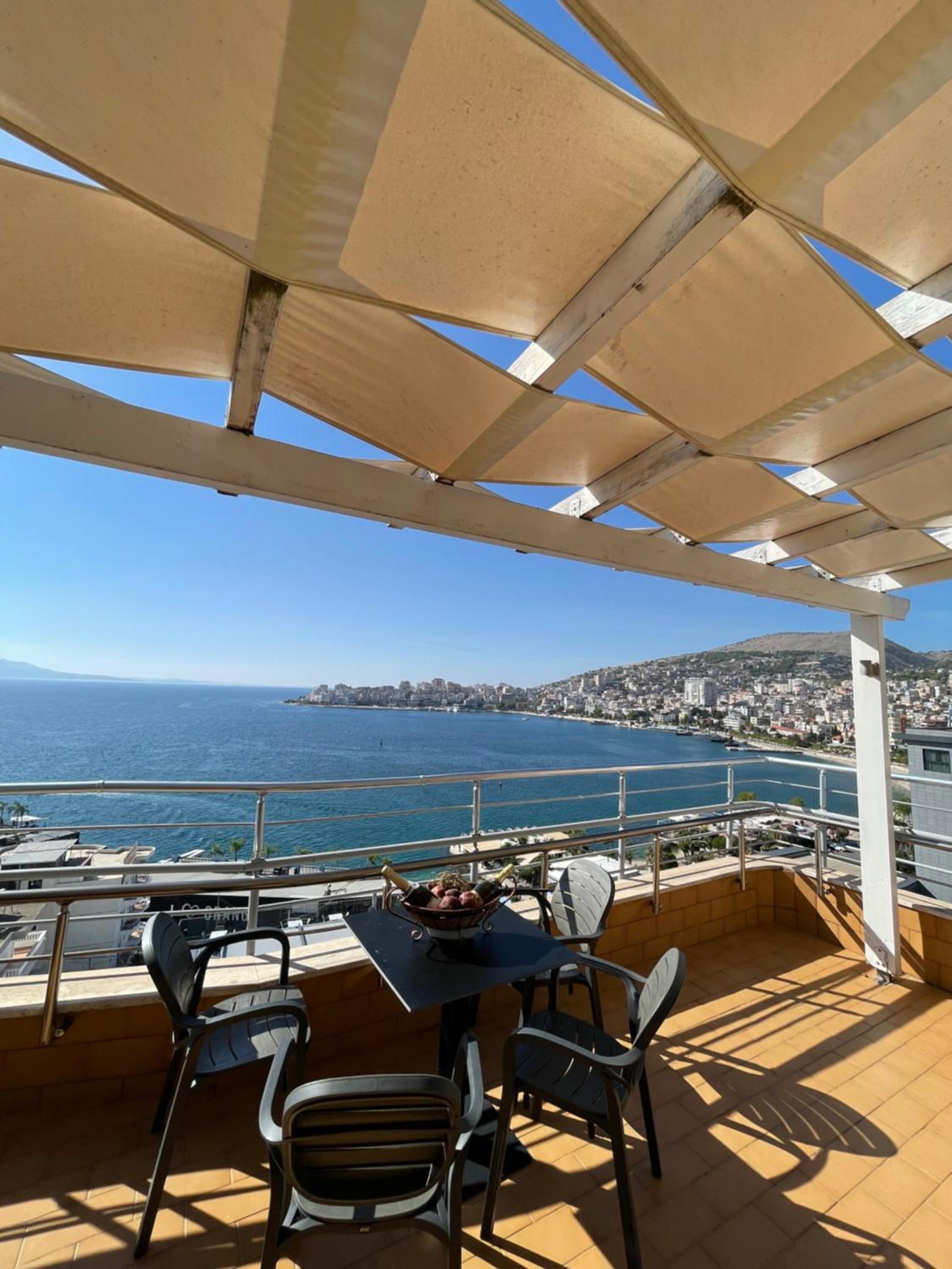 SeaView Golden Penthouse