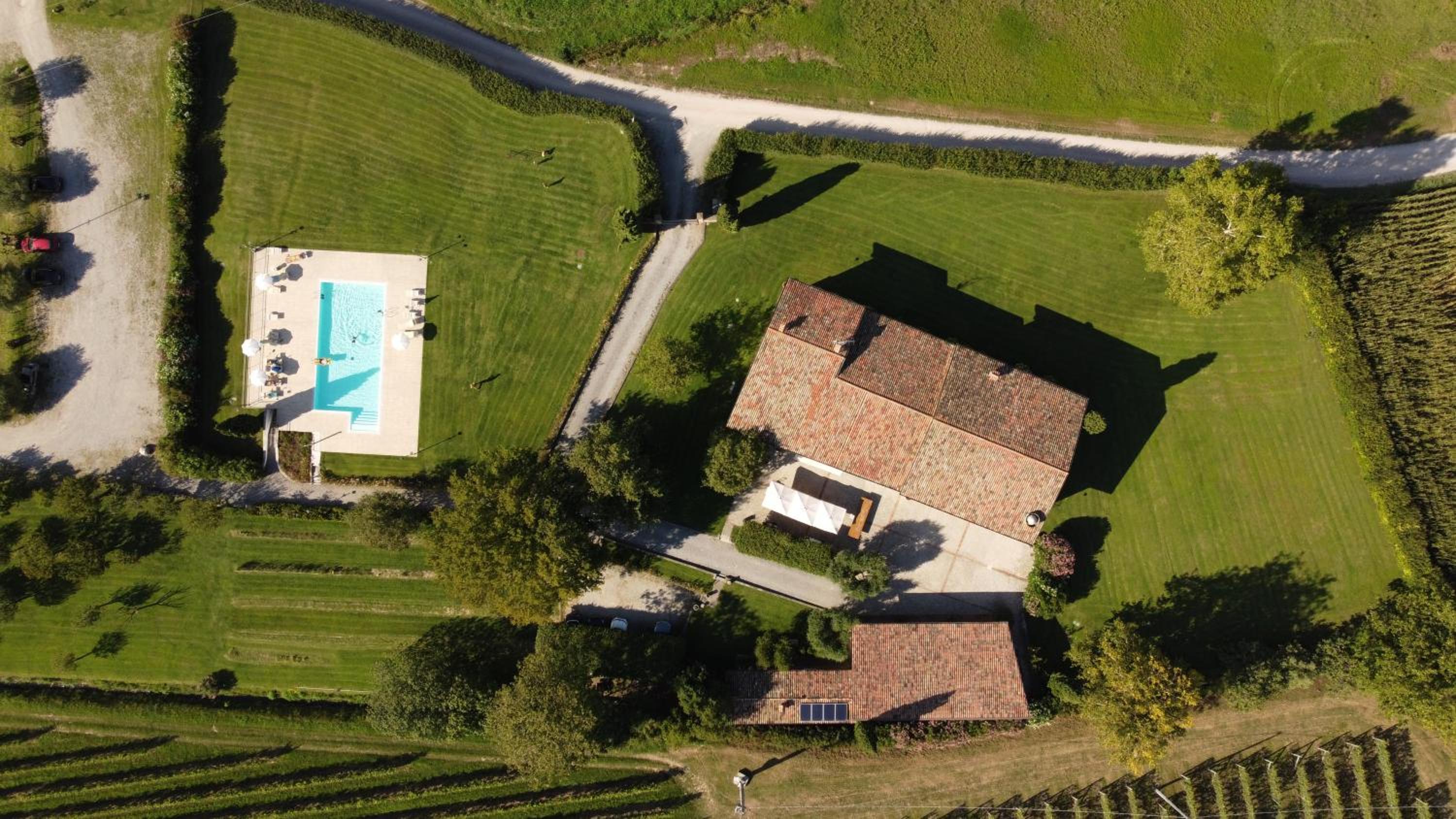 Fenil Conter Cottage & Suite view 2