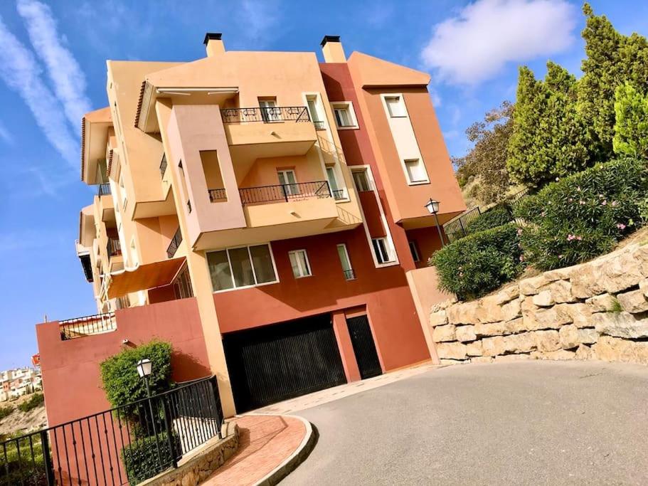 Nice apartment with terrace in Bonalba Golf