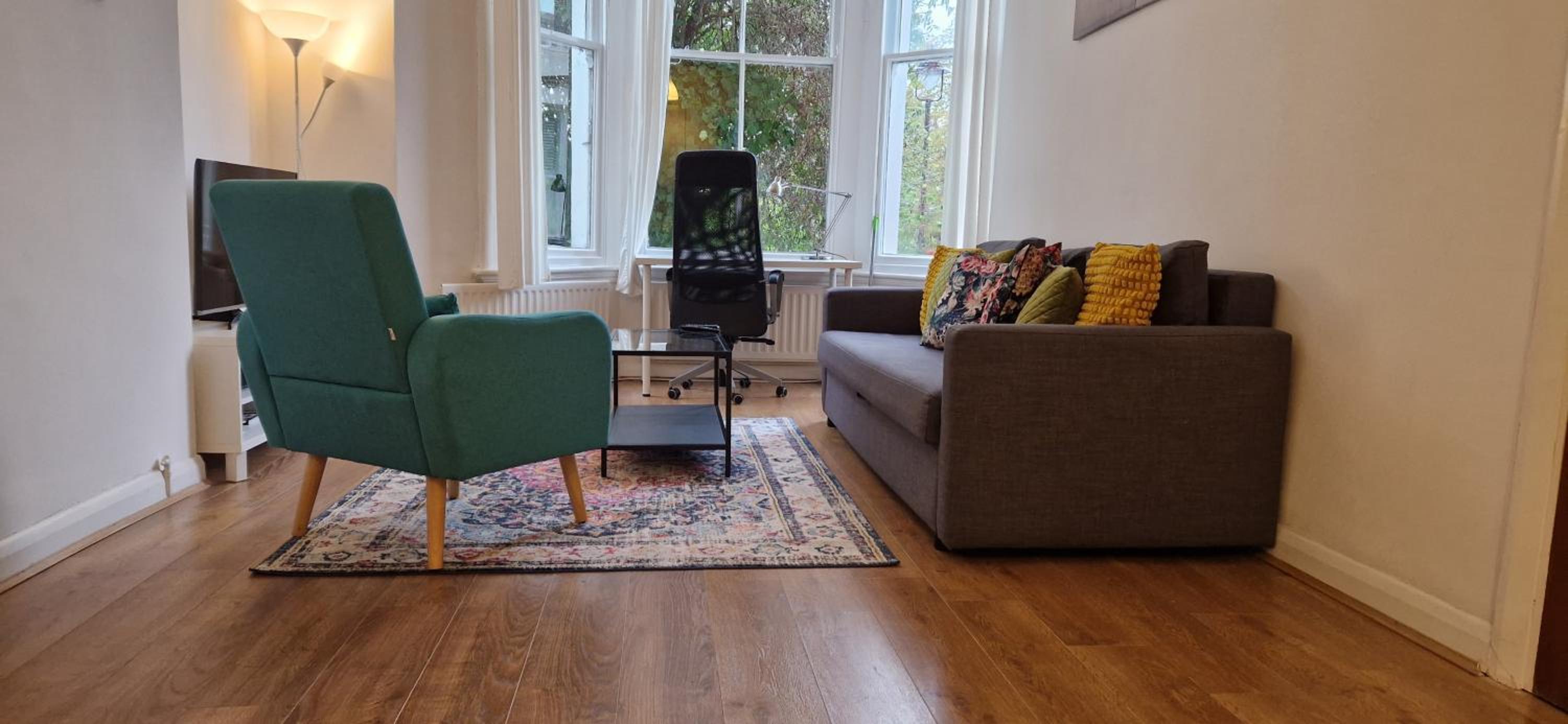 Primrose Hill - Charming, Cosy, 2 Double Bedrooms Apartment
