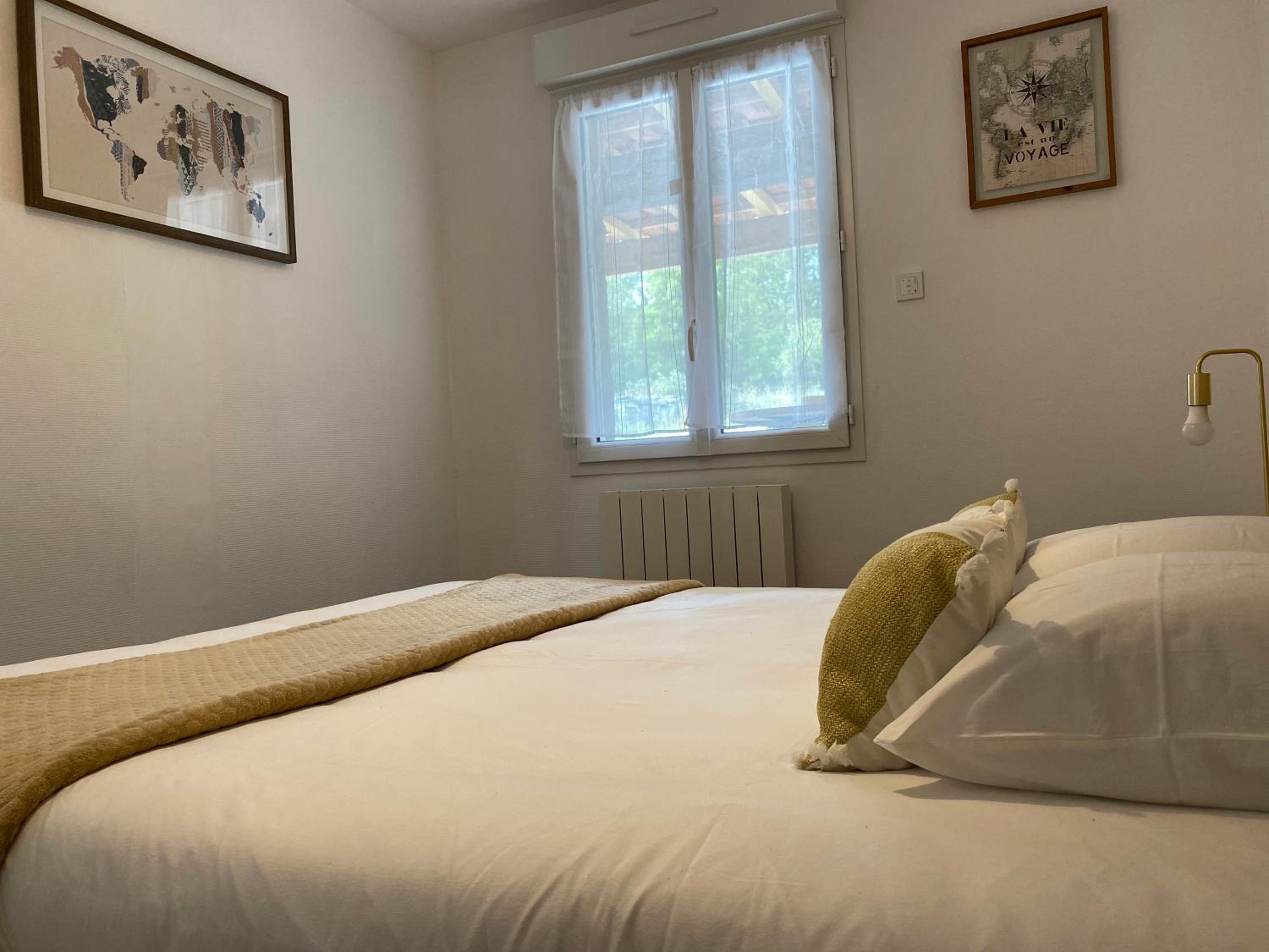 Charmante MAISON Lumineuse, Chaleureuse et confortable