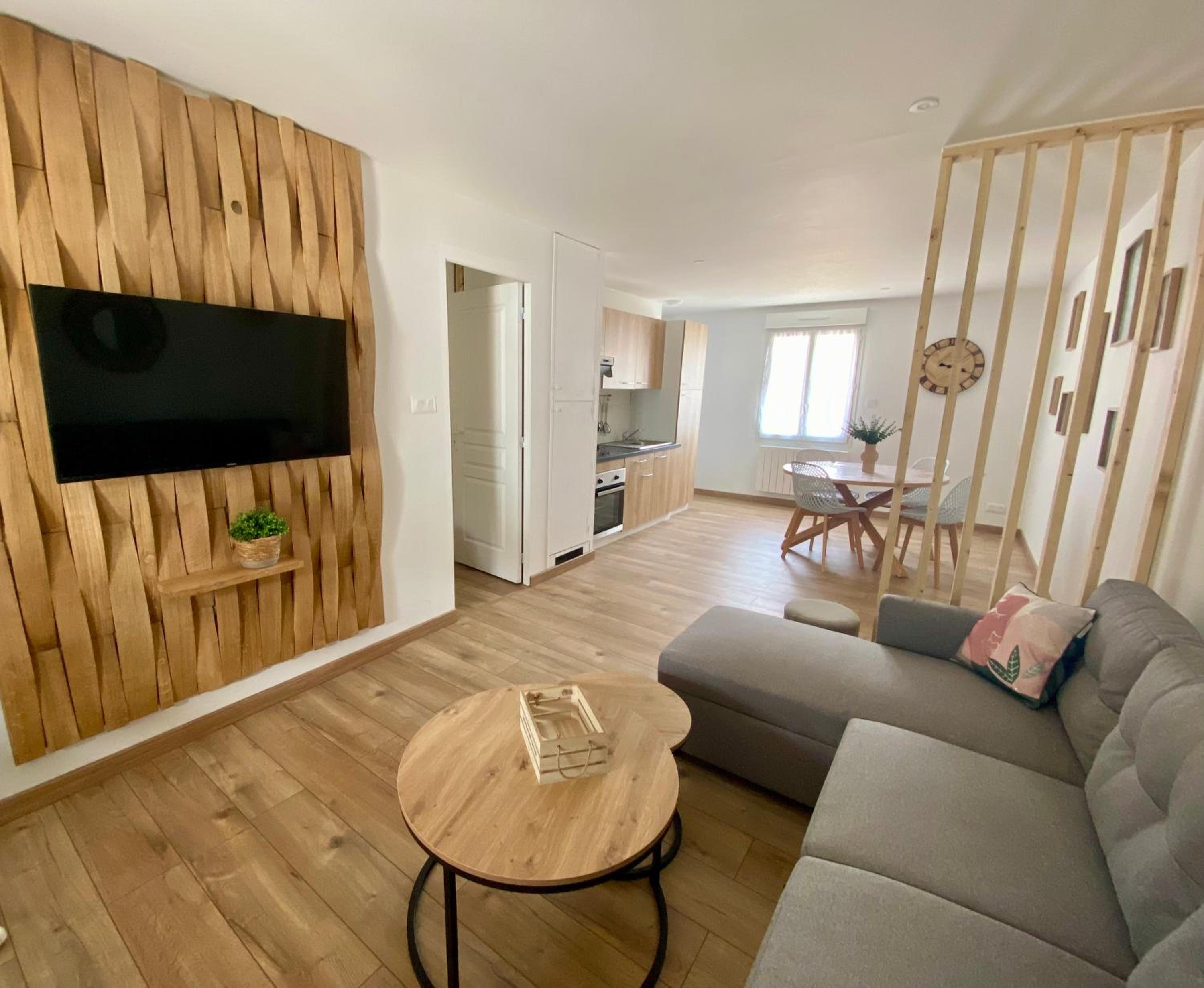 Charmante MAISON Lumineuse, Chaleureuse et confortable