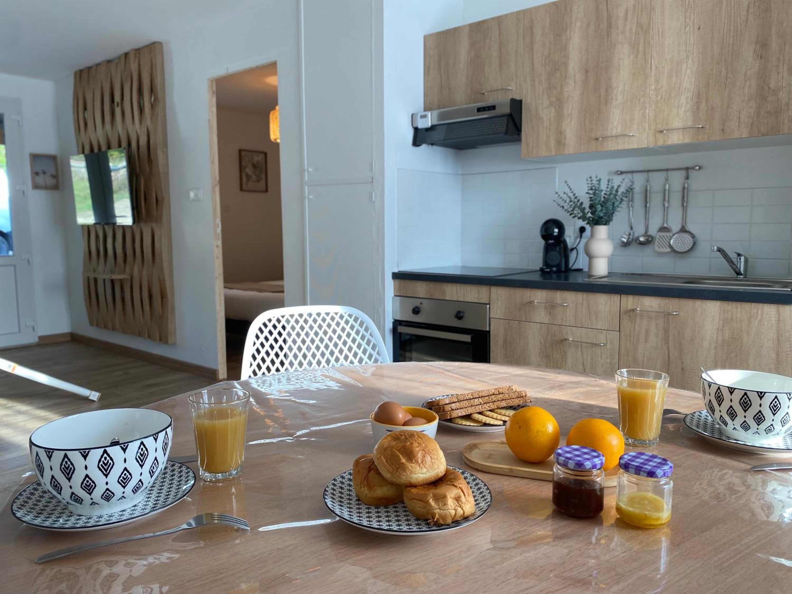 Charmante MAISON Lumineuse, Chaleureuse et confortable