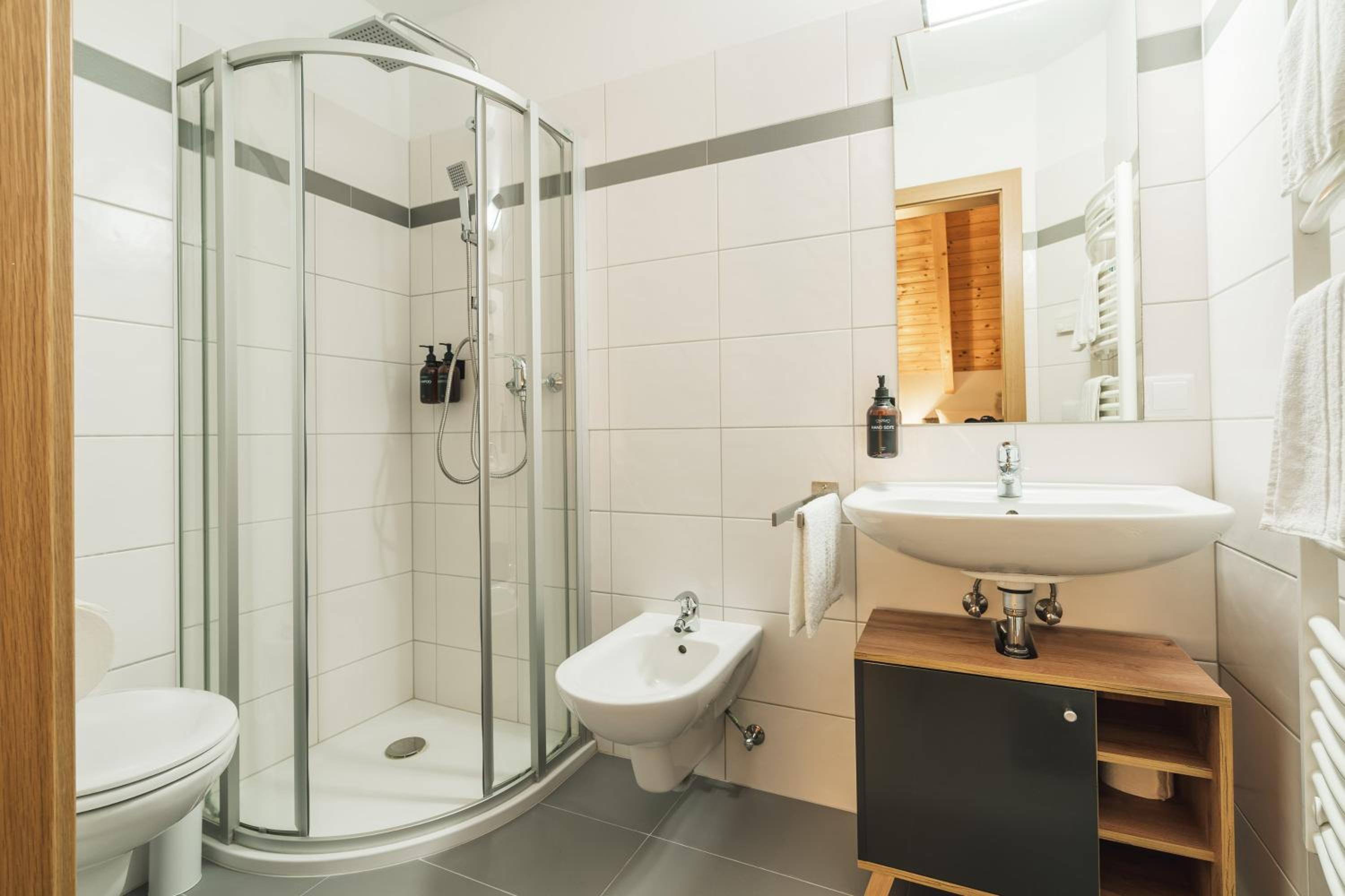 ALPSTAY Kuhstadl - 3 Bedroom Family Apartment
