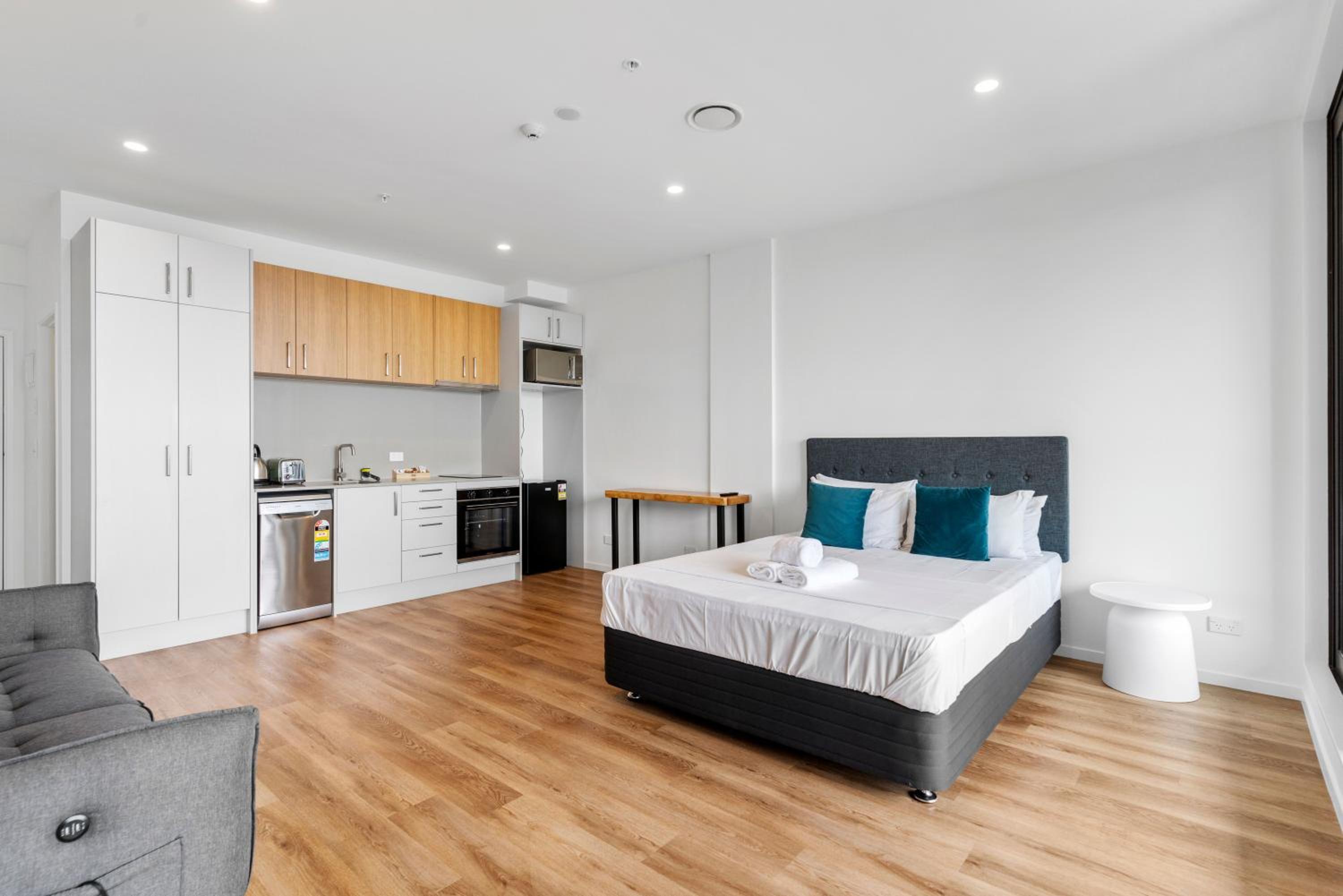 Manukau Studio Apartments view 2