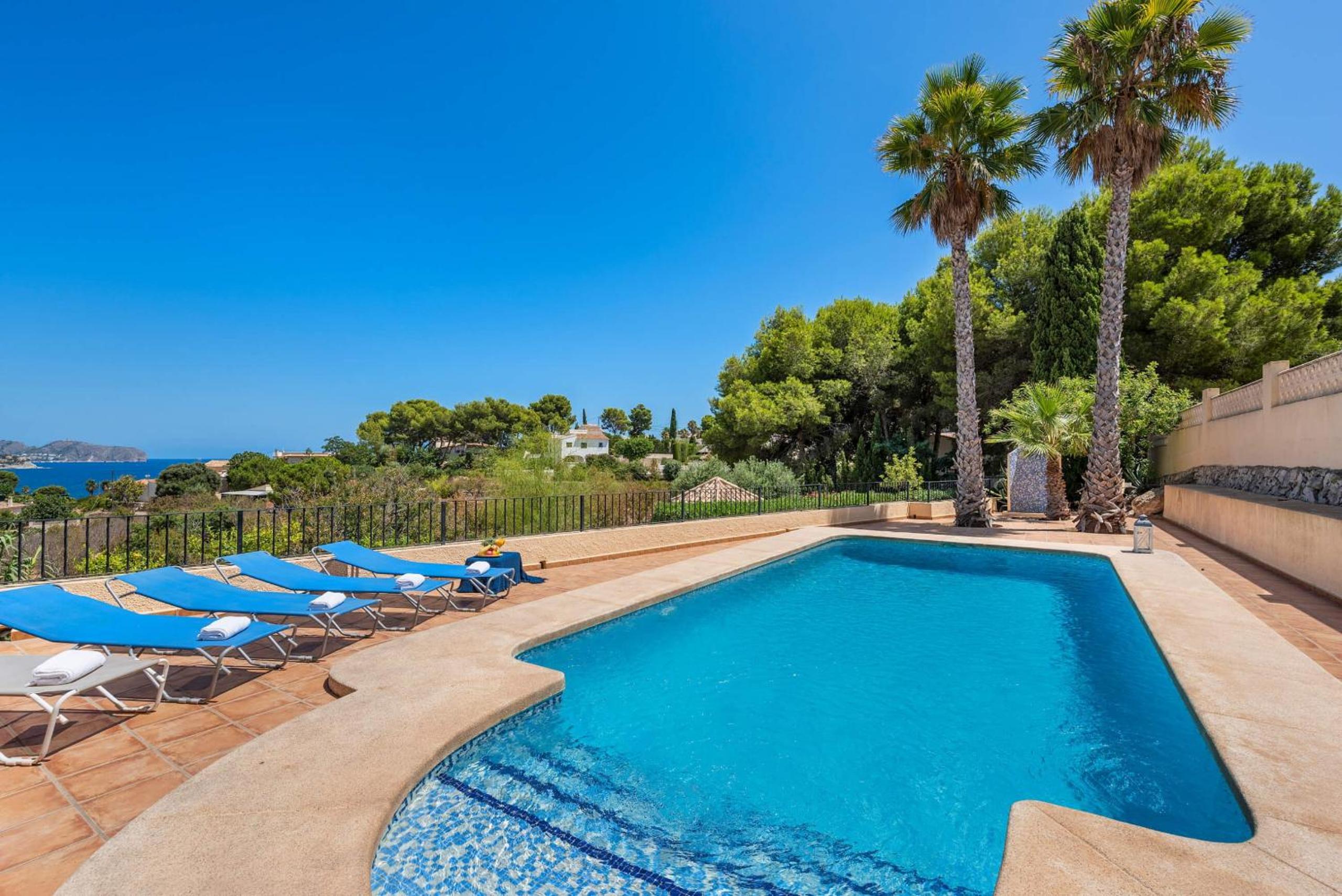 Hotel Villa Rodrigo - PlusHolidays - Image 1