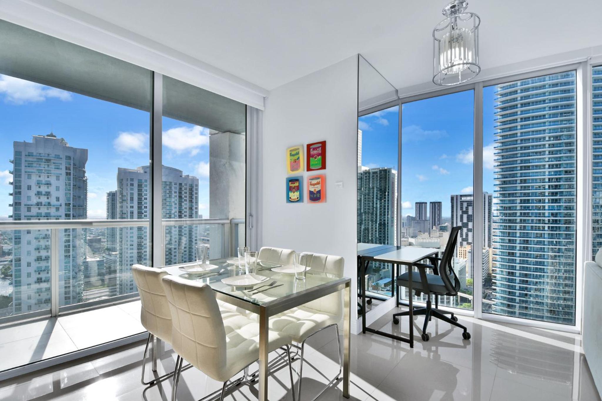 Amazing 2 Bedroom at Icon in the Heart of Brickell