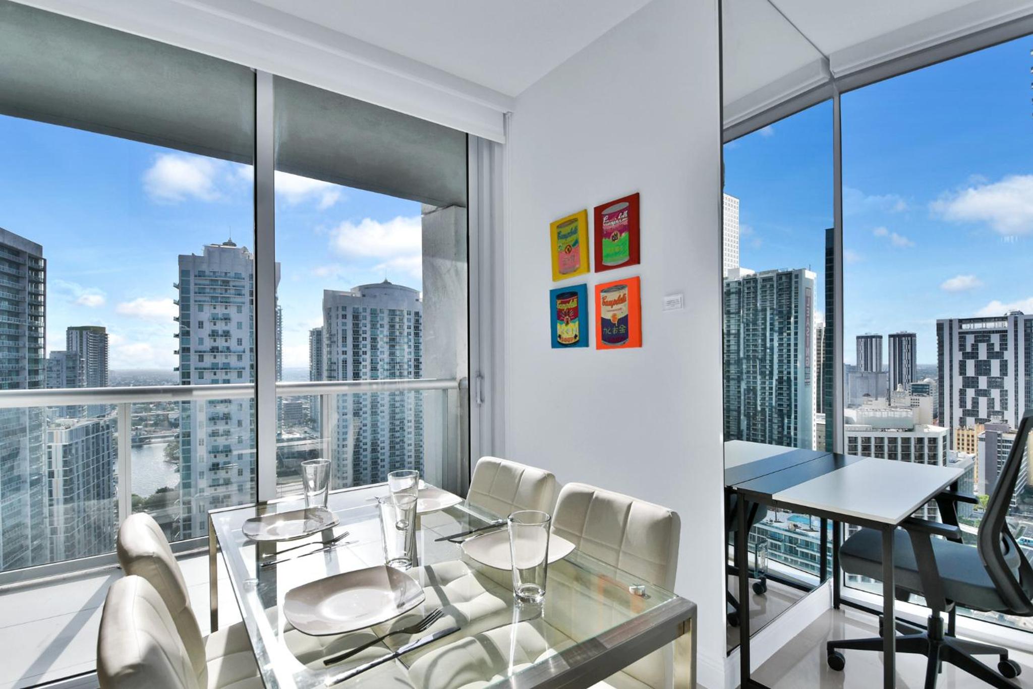 Amazing 2 Bedroom at Icon in the Heart of Brickell