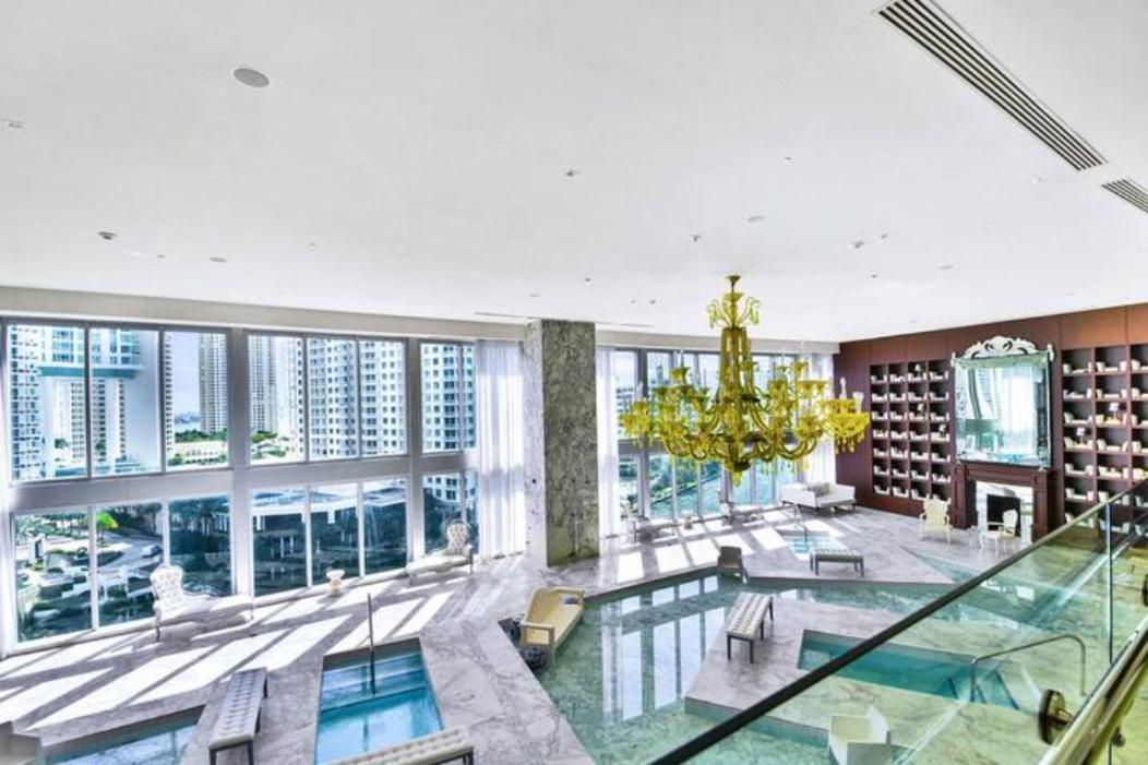Amazing 2 Bedroom at Icon in the Heart of Brickell