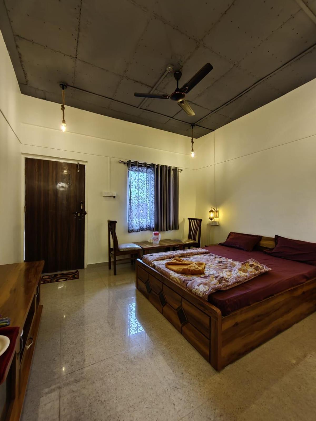 Shisha the lake-touch home stay mulshi