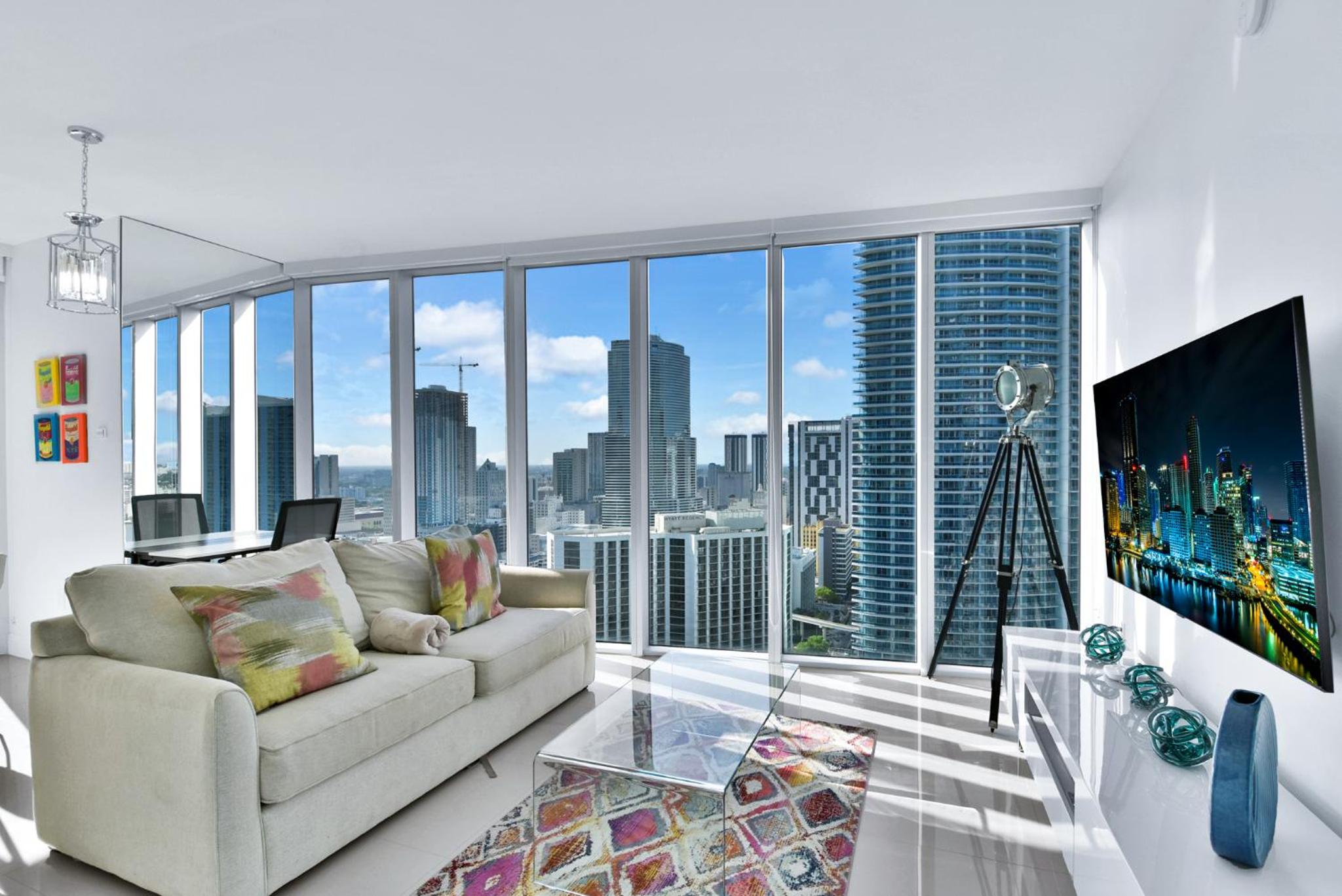 Amazing 2 Bedroom at Icon in the Heart of Brickell