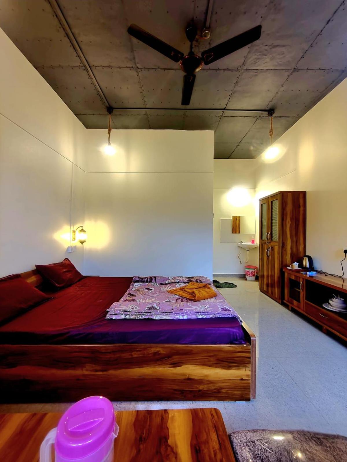 Shisha the lake-touch home stay mulshi