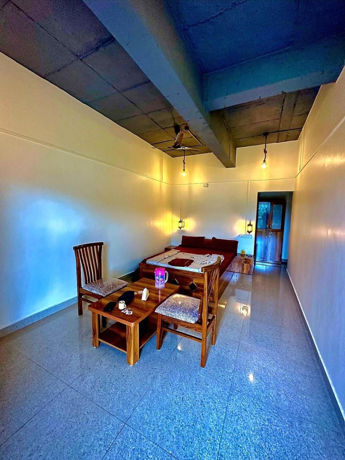 Shisha the lake-touch home stay mulshi